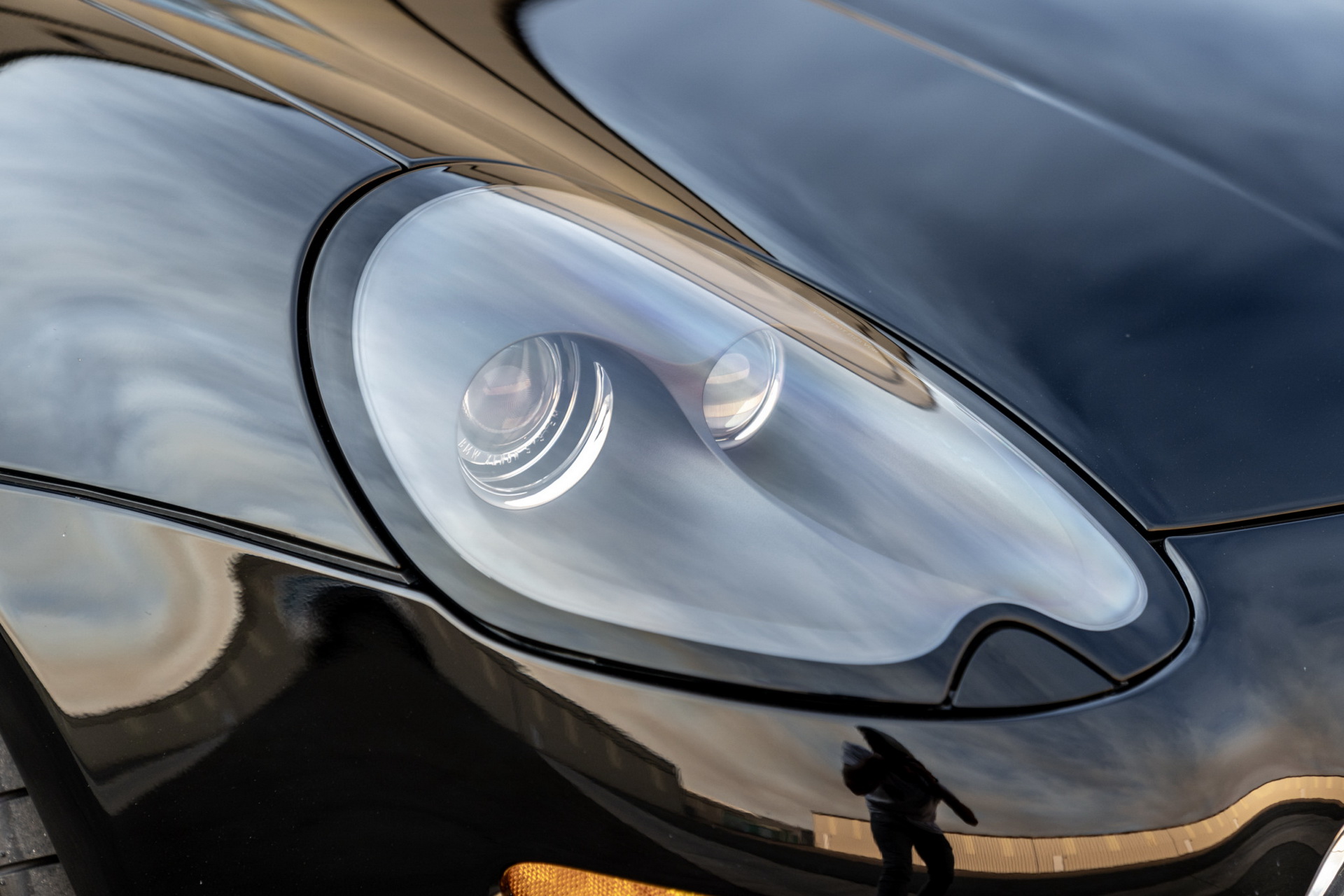 This BMW Z8 Is Nearly 20 Years Old, Yet Hasn’t Aged A Day