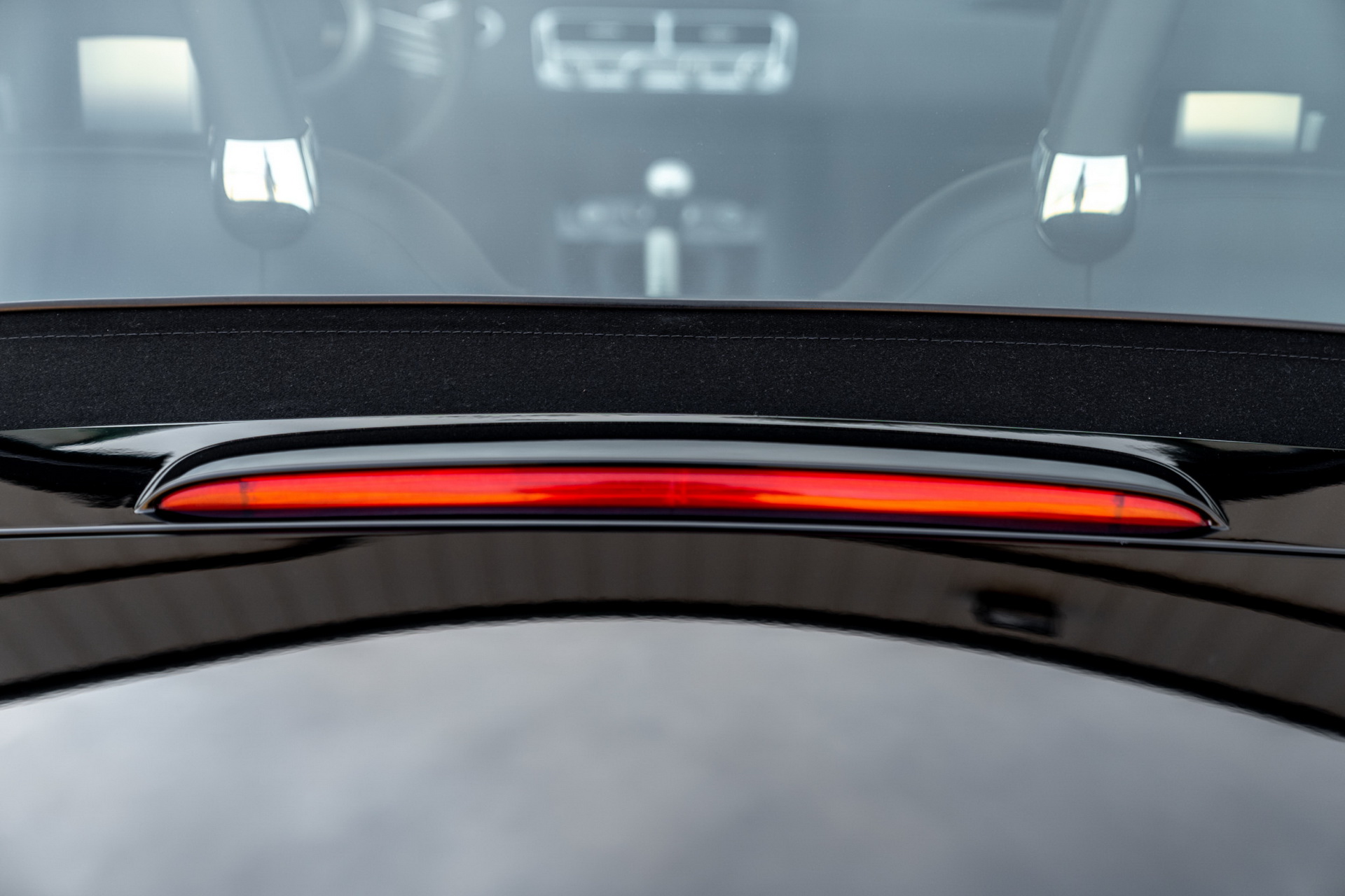 This BMW Z8 Is Nearly 20 Years Old, Yet Hasn’t Aged A Day