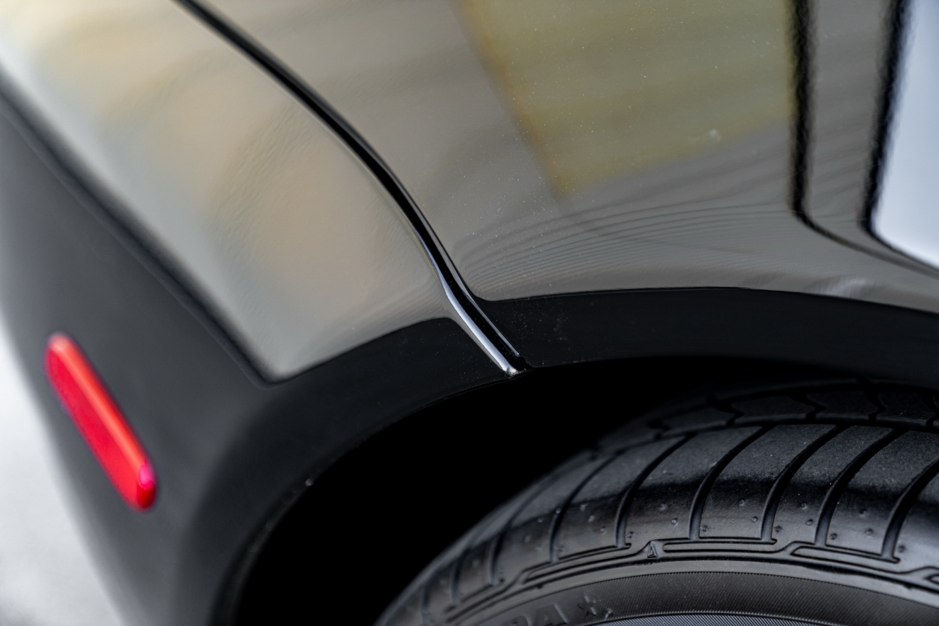 This BMW Z8 Is Nearly 20 Years Old, Yet Hasn’t Aged A Day