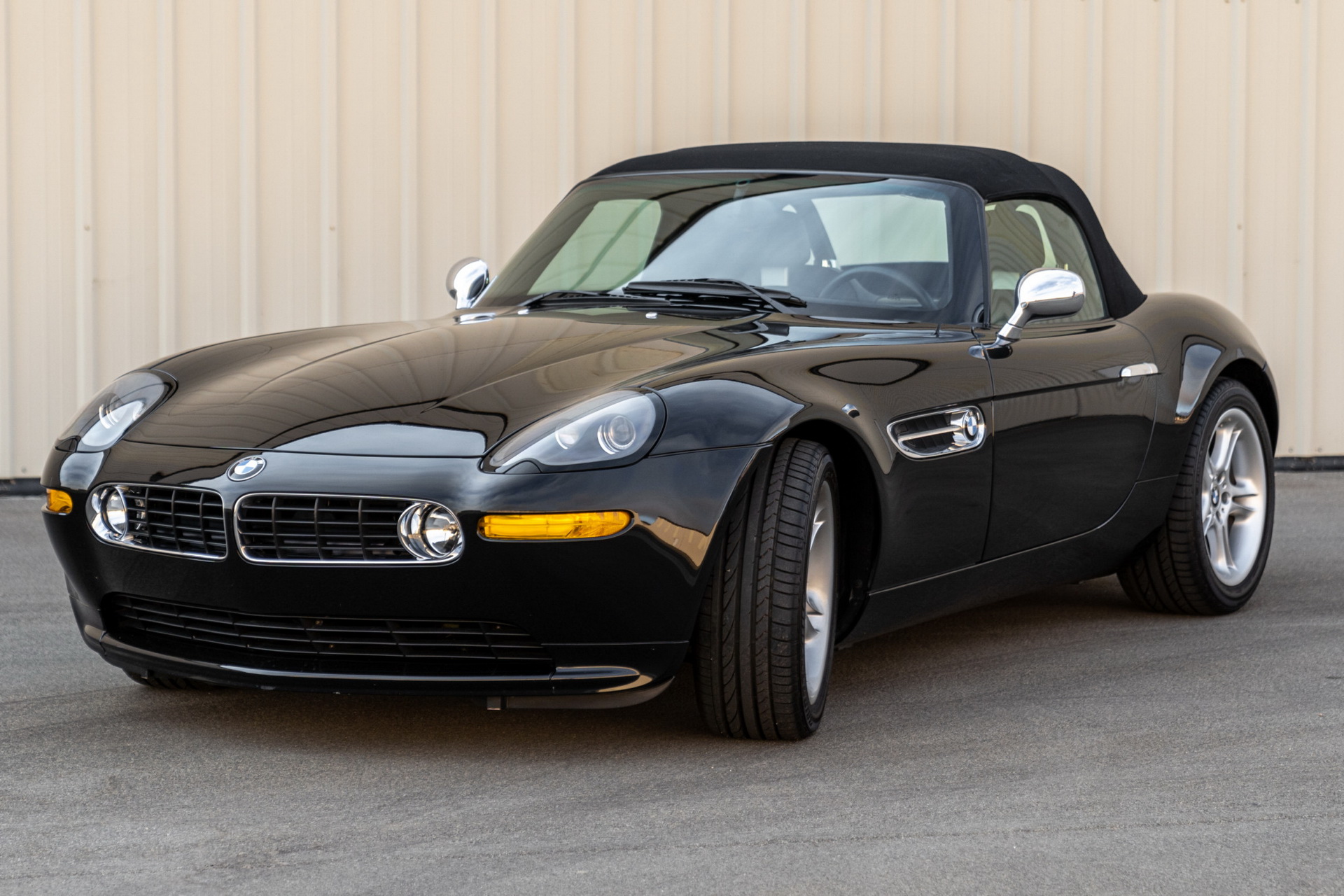 This BMW Z8 Is Nearly 20 Years Old, Yet Hasn’t Aged A Day
