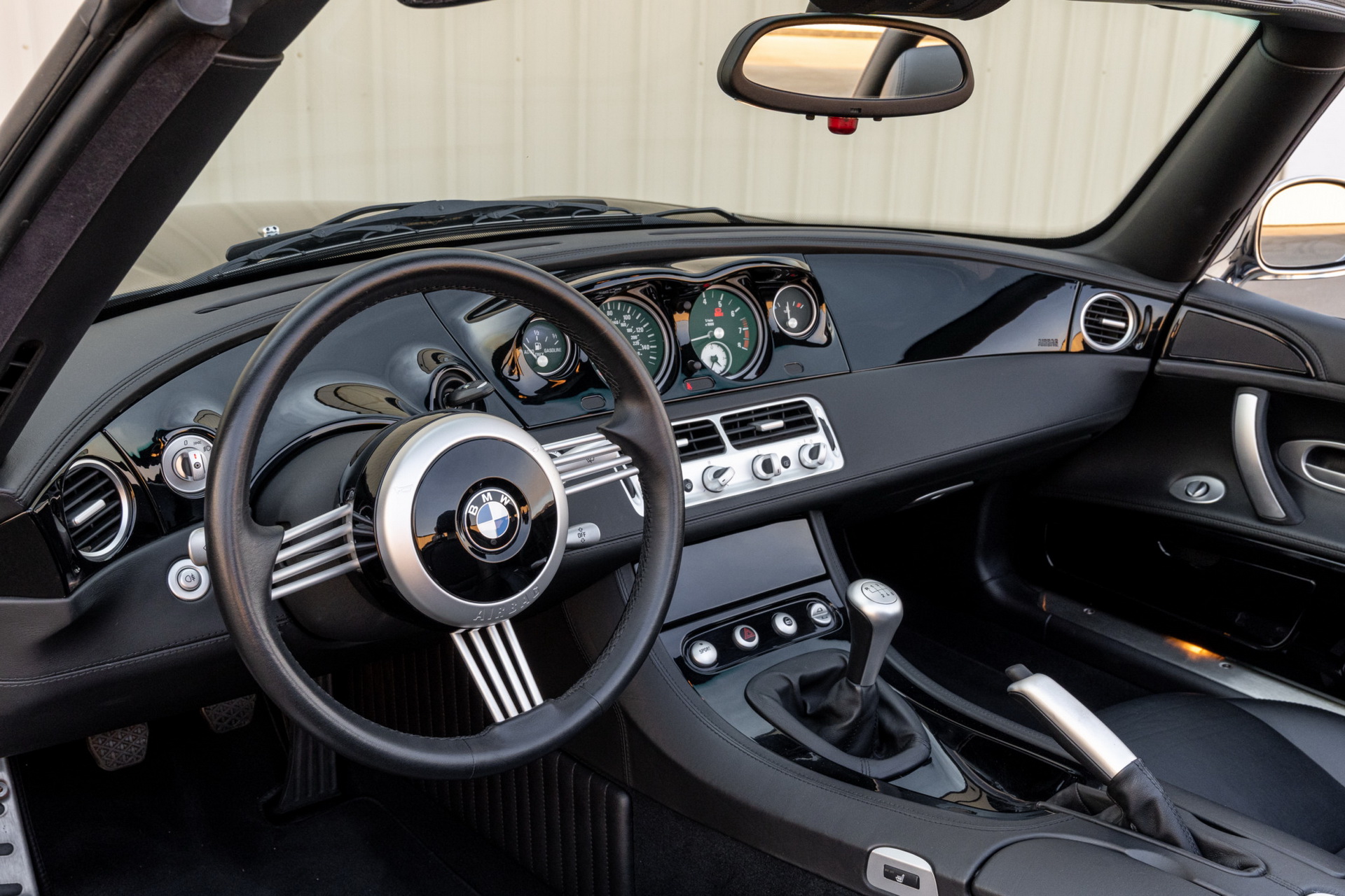 This BMW Z8 Is Nearly 20 Years Old, Yet Hasn’t Aged A Day