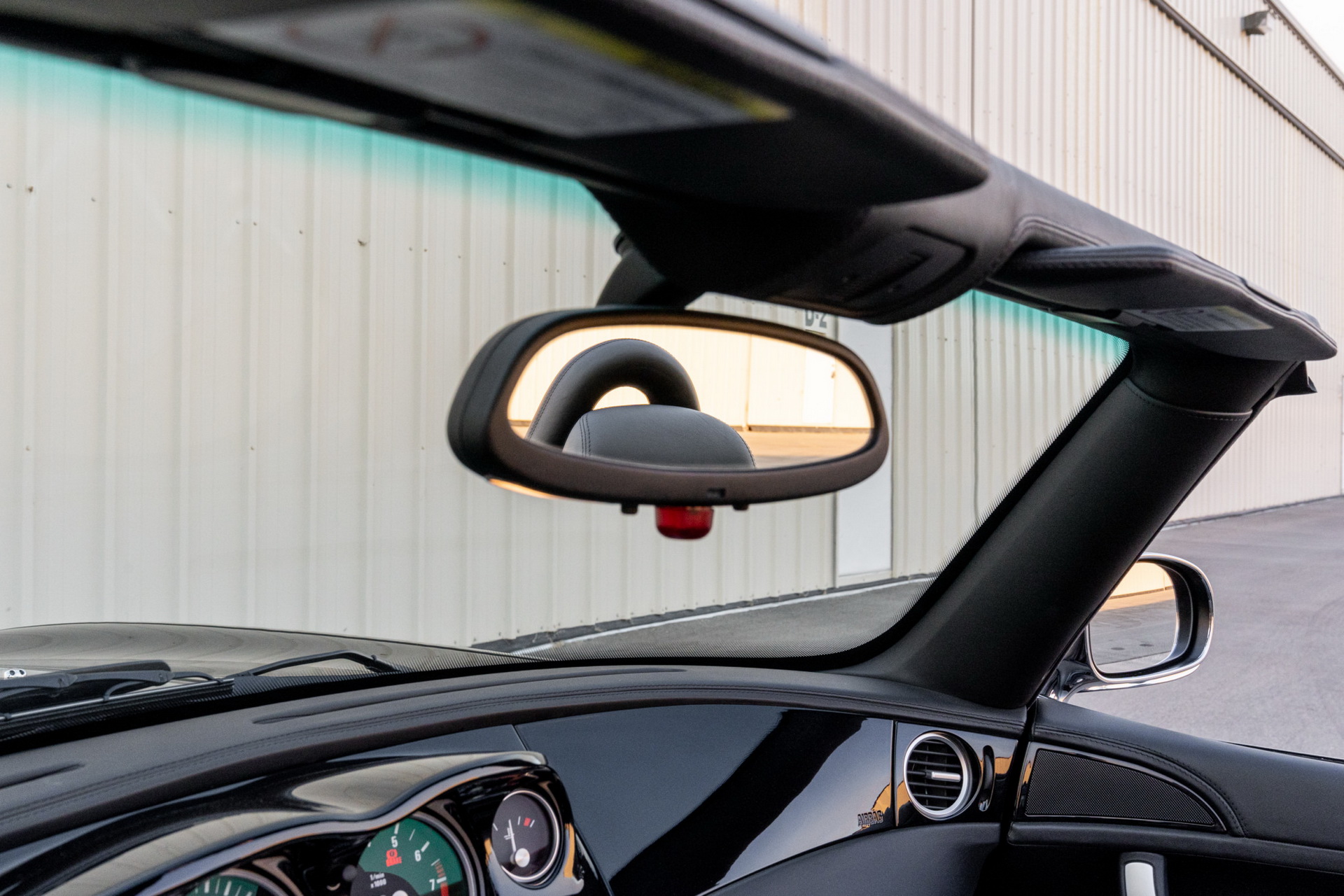 This BMW Z8 Is Nearly 20 Years Old, Yet Hasn’t Aged A Day