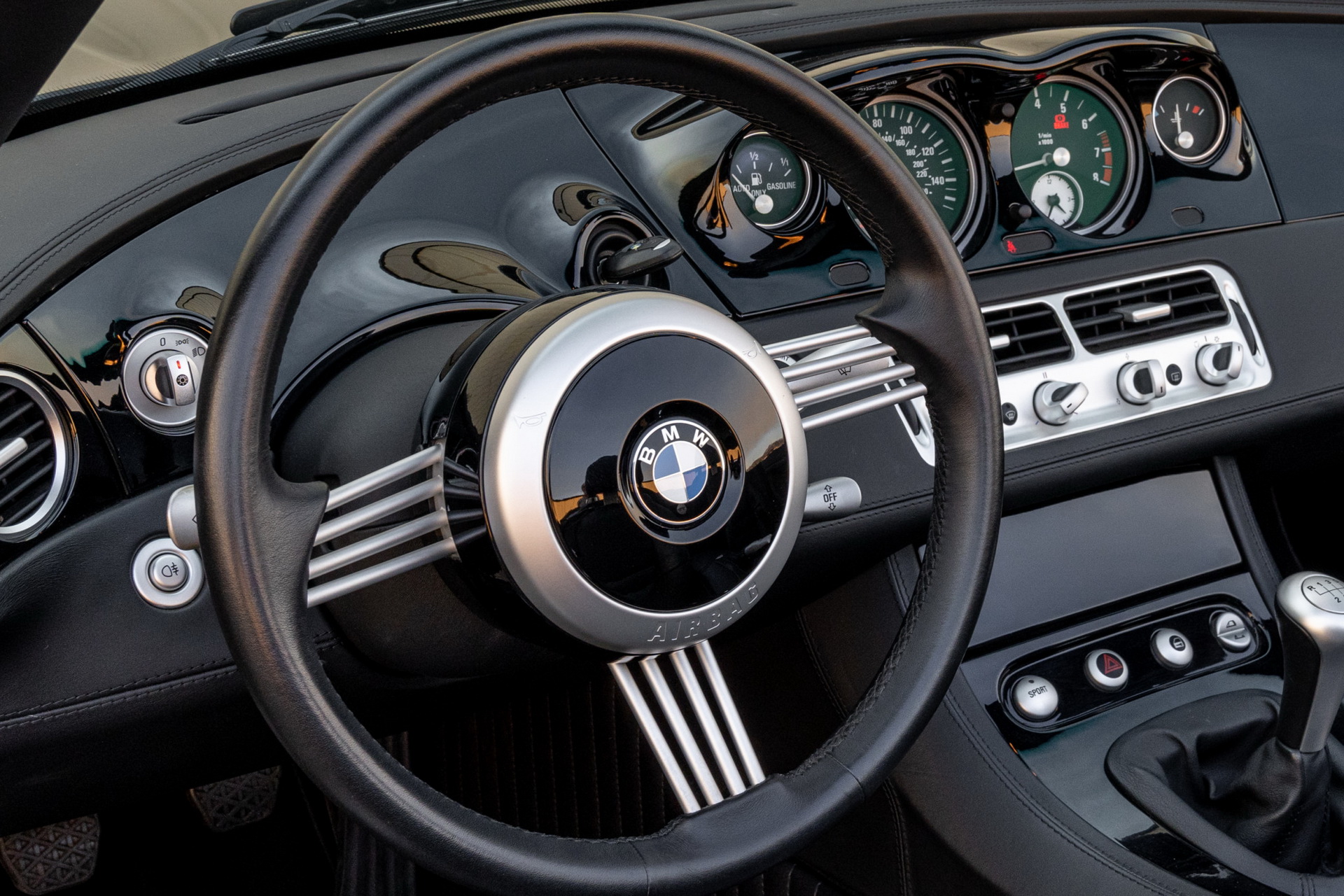 This BMW Z8 Is Nearly 20 Years Old, Yet Hasn’t Aged A Day