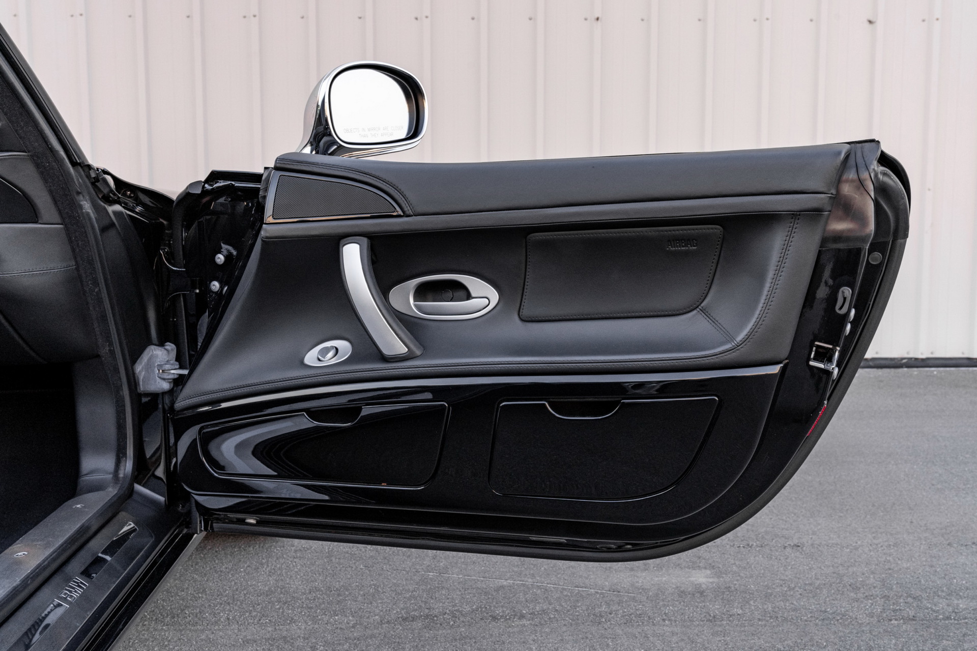 This BMW Z8 Is Nearly 20 Years Old, Yet Hasn’t Aged A Day