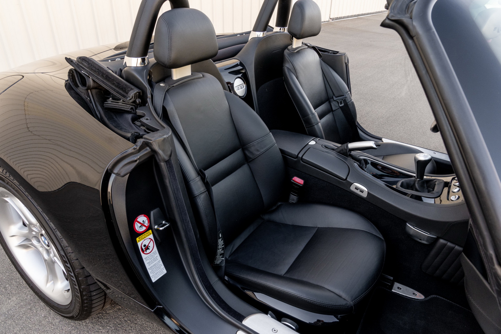 This BMW Z8 Is Nearly 20 Years Old, Yet Hasn’t Aged A Day