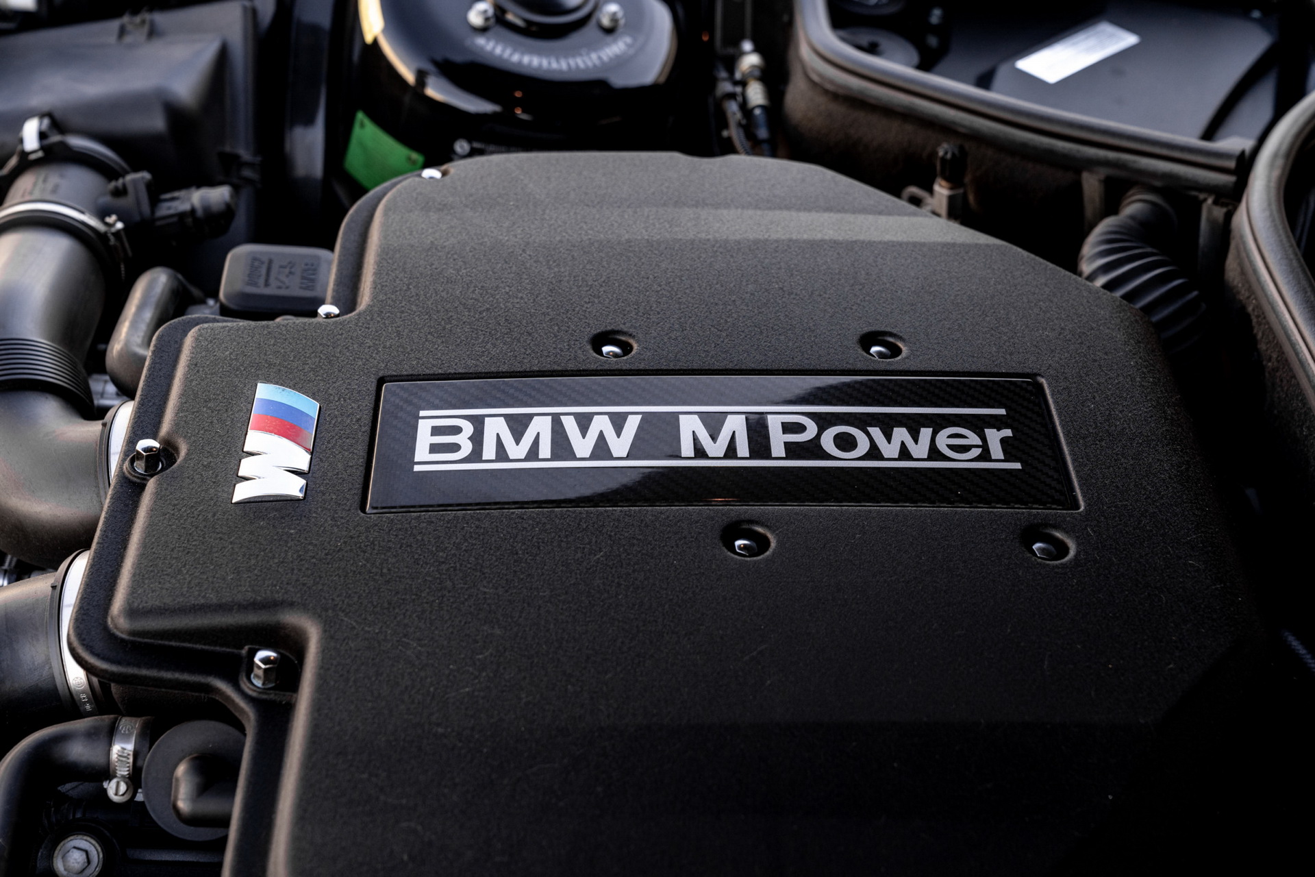 This BMW Z8 Is Nearly 20 Years Old, Yet Hasn’t Aged A Day