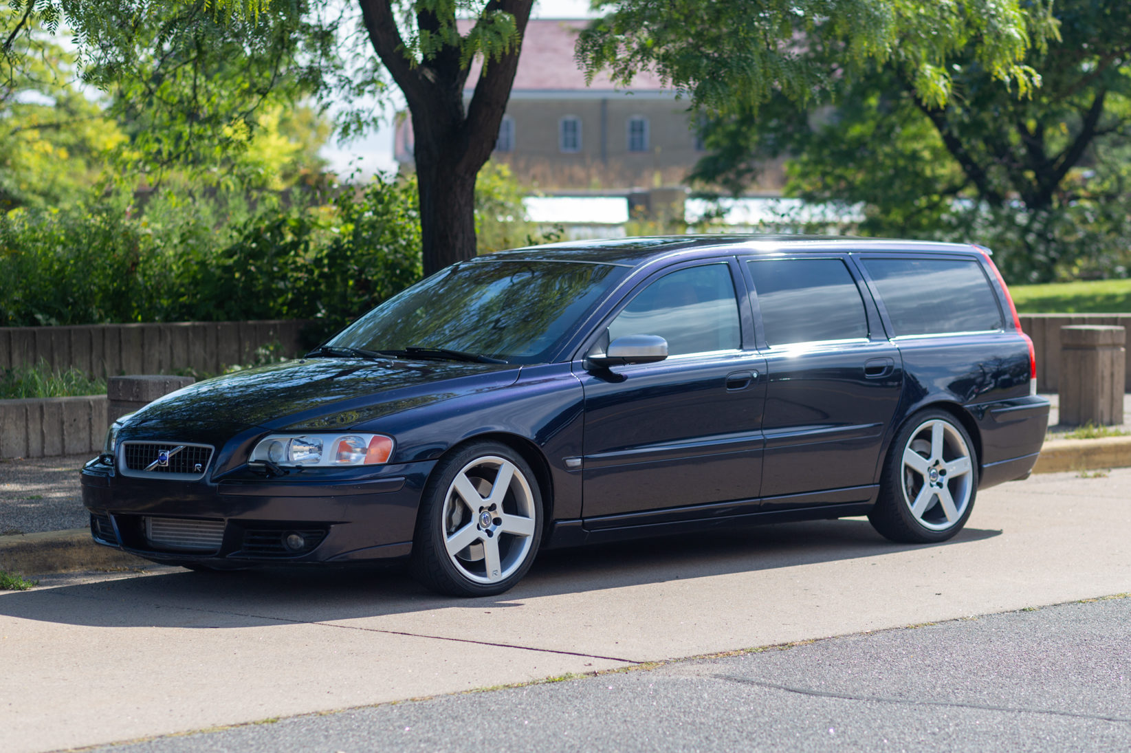 This Volvo V70 R Is A Fast, No-Nonsense Wagon – And It Might Have More Than 300 HP