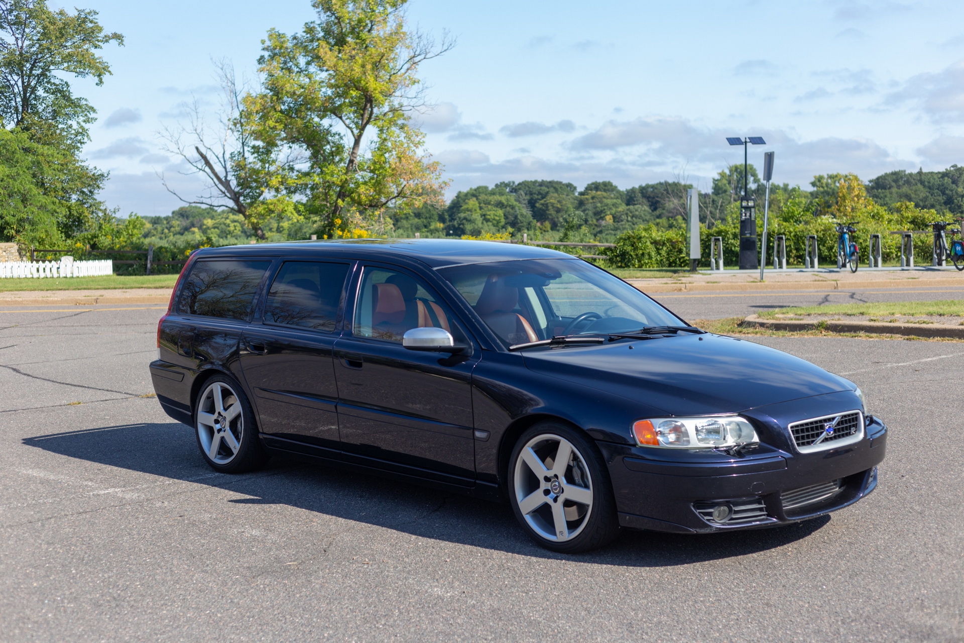This Volvo V70 R Is A Fast, No-Nonsense Wagon – And It Might Have More Than 300 HP