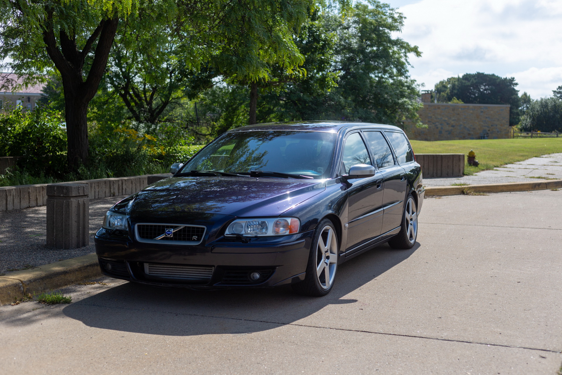 This Volvo V70 R Is A Fast, No-Nonsense Wagon – And It Might Have More Than 300 HP