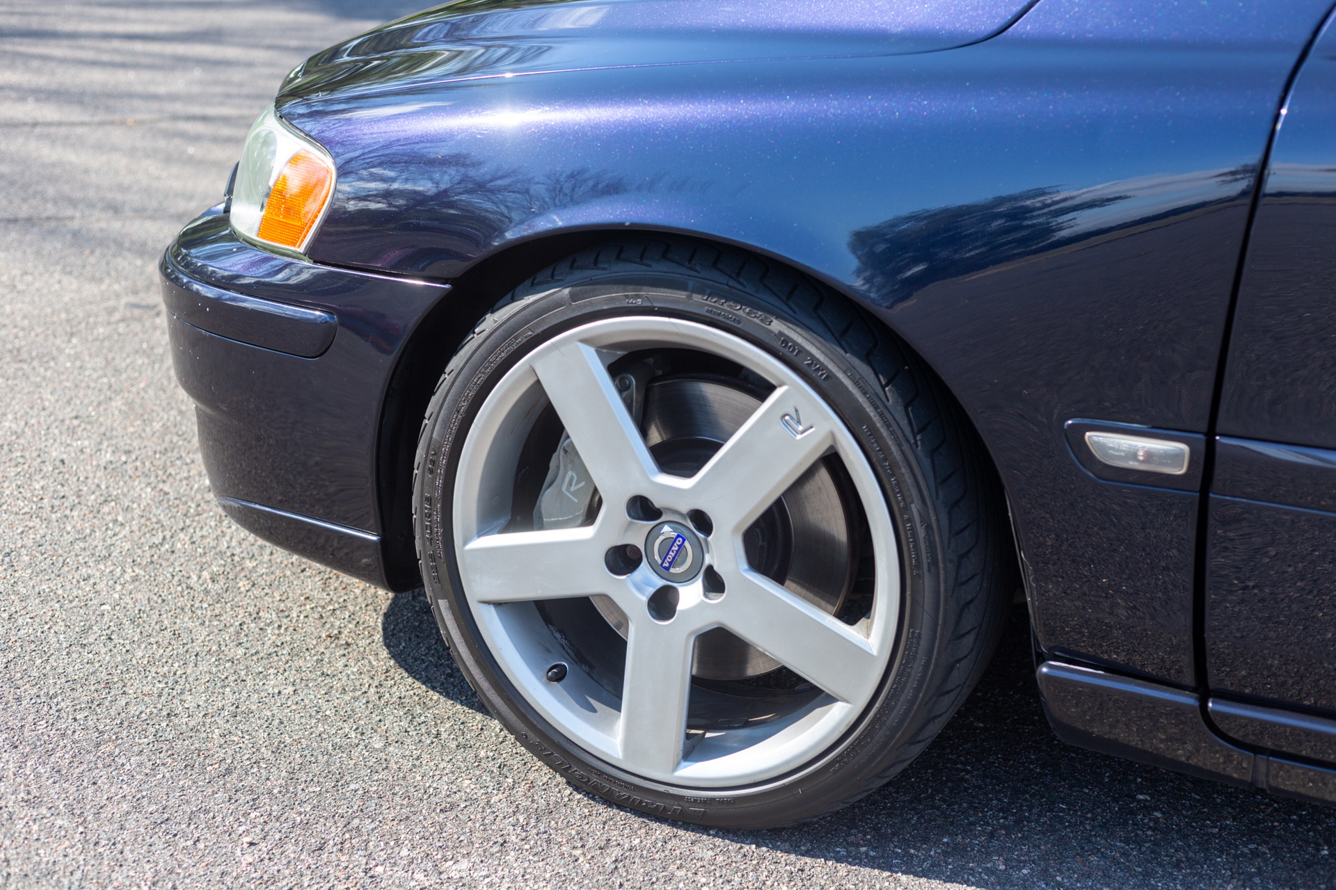 This Volvo V70 R Is A Fast, No-Nonsense Wagon – And It Might Have More Than 300 HP