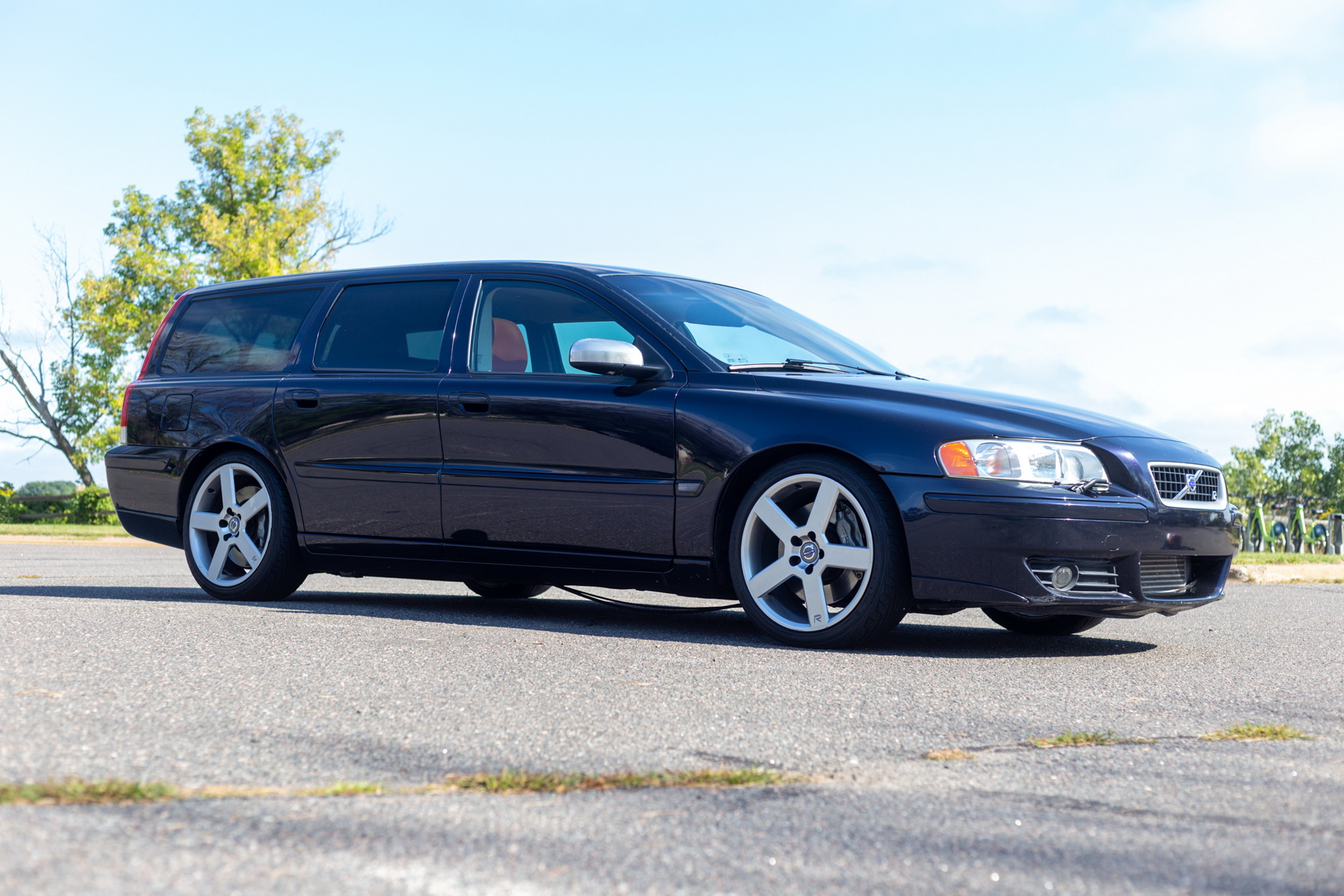 This Volvo V70 R Is A Fast, No-Nonsense Wagon – And It Might Have More Than 300 HP