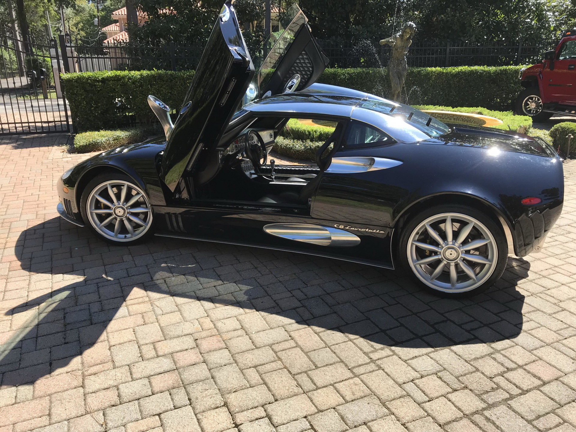 Get This 2007 Spyker C8 Laviolette, Watch Everyone Try To Figure Out What It Is