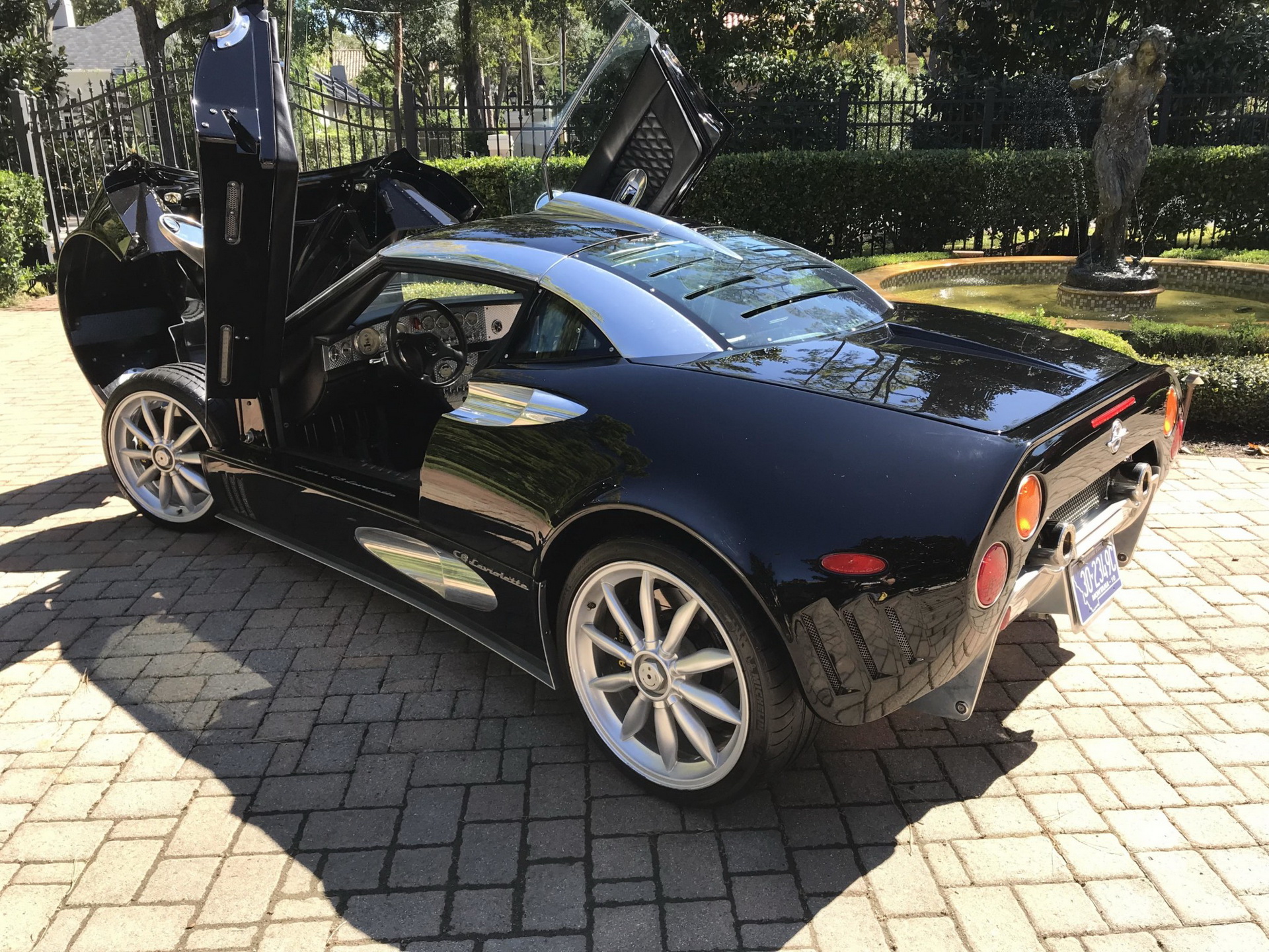 Get This 2007 Spyker C8 Laviolette, Watch Everyone Try To Figure Out What It Is