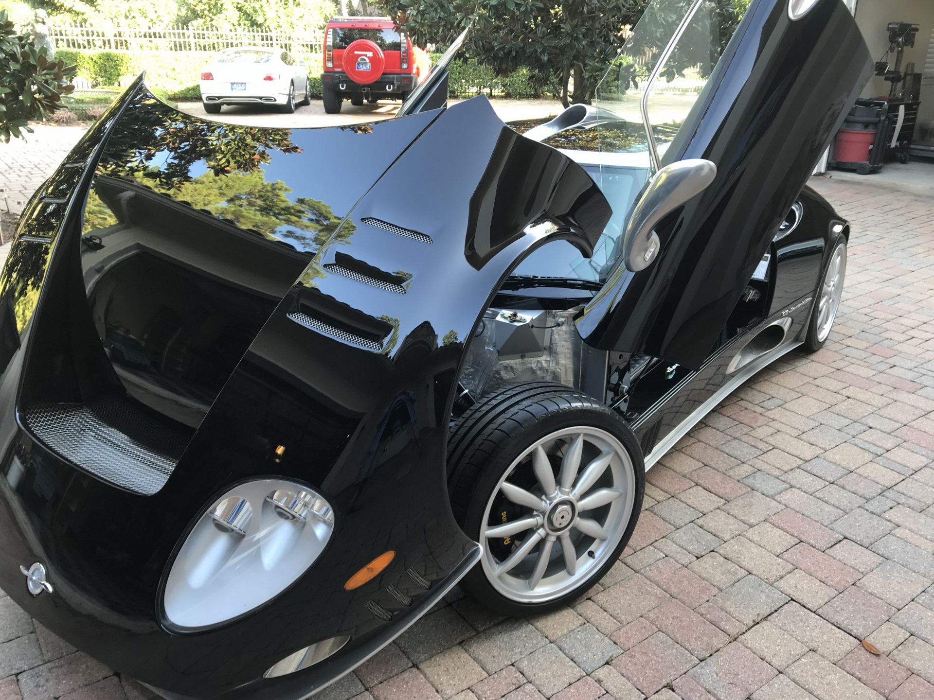 Get This 2007 Spyker C8 Laviolette, Watch Everyone Try To Figure Out What It Is