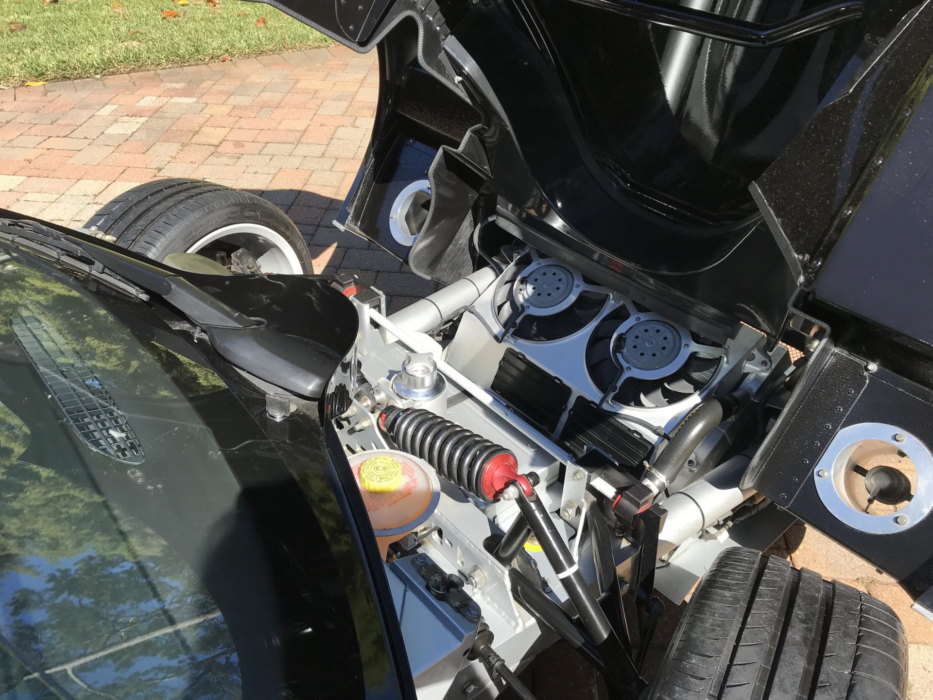 Get This 2007 Spyker C8 Laviolette, Watch Everyone Try To Figure Out What It Is