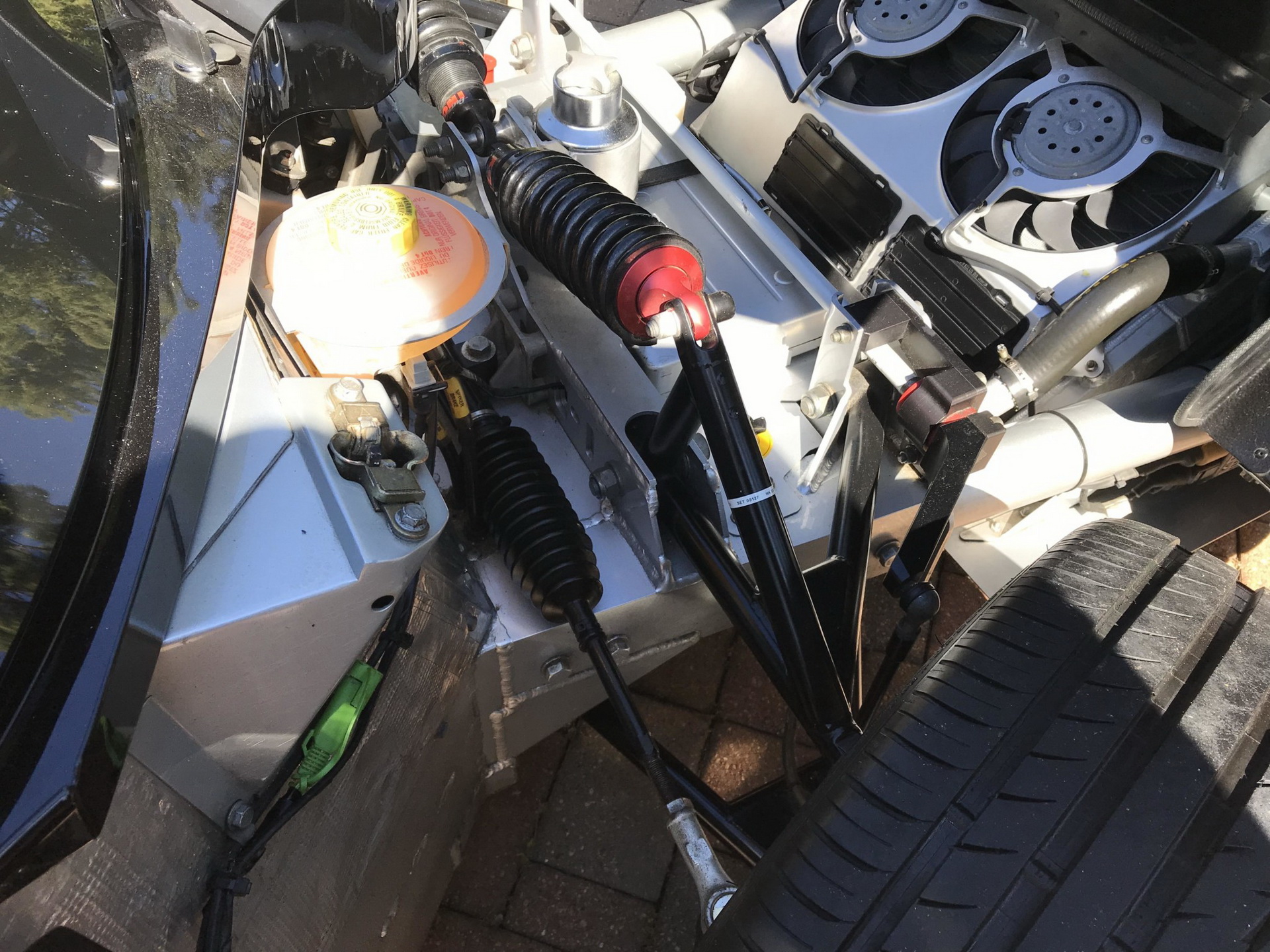 Get This 2007 Spyker C8 Laviolette, Watch Everyone Try To Figure Out What It Is