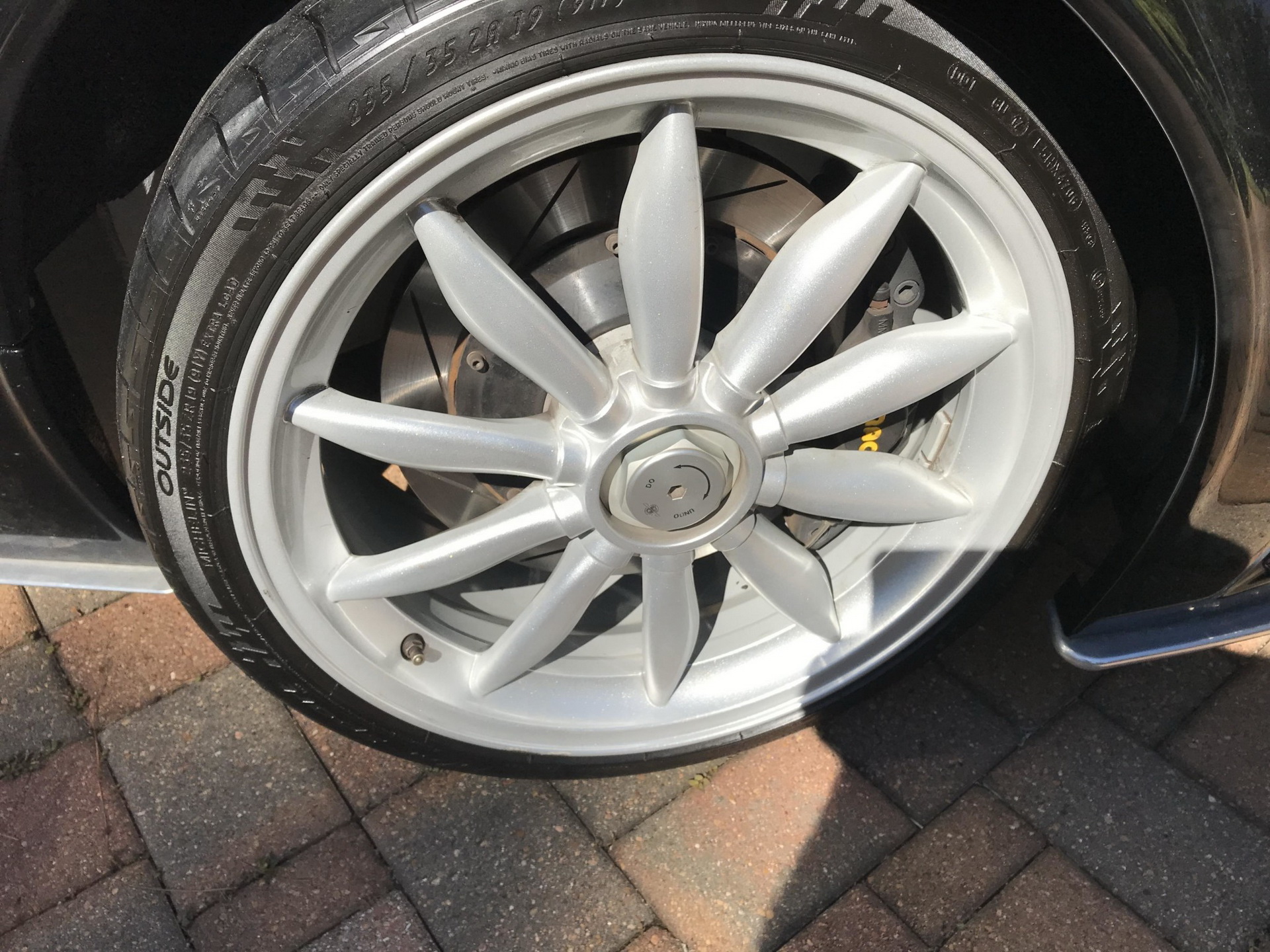 Get This 2007 Spyker C8 Laviolette, Watch Everyone Try To Figure Out What It Is