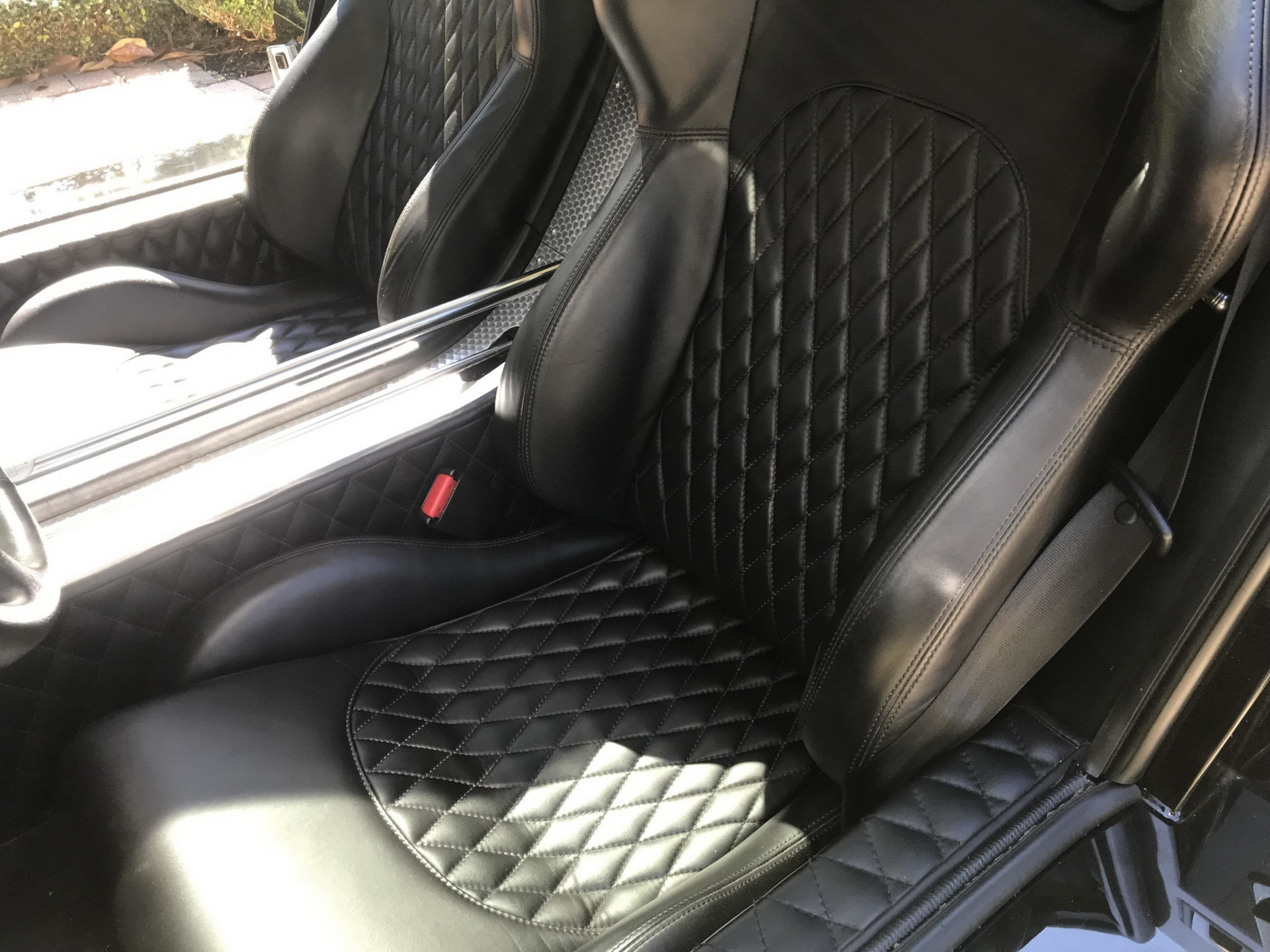 Get This 2007 Spyker C8 Laviolette, Watch Everyone Try To Figure Out What It Is