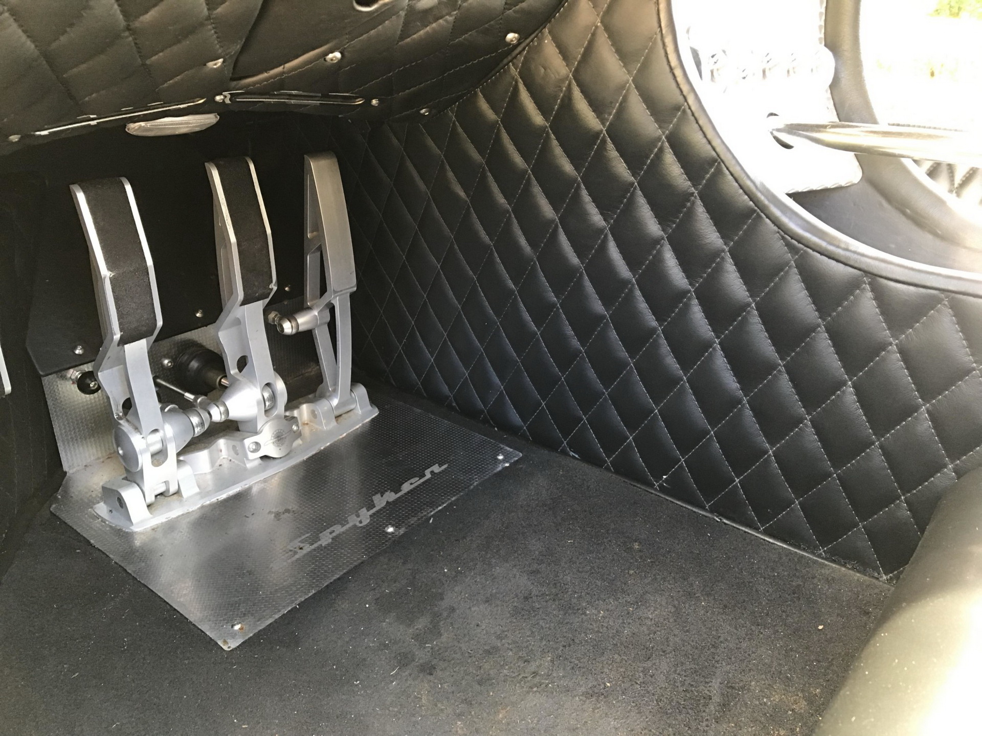 Get This 2007 Spyker C8 Laviolette, Watch Everyone Try To Figure Out What It Is