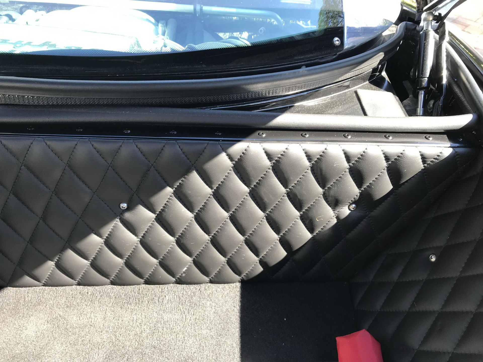 Get This 2007 Spyker C8 Laviolette, Watch Everyone Try To Figure Out What It Is