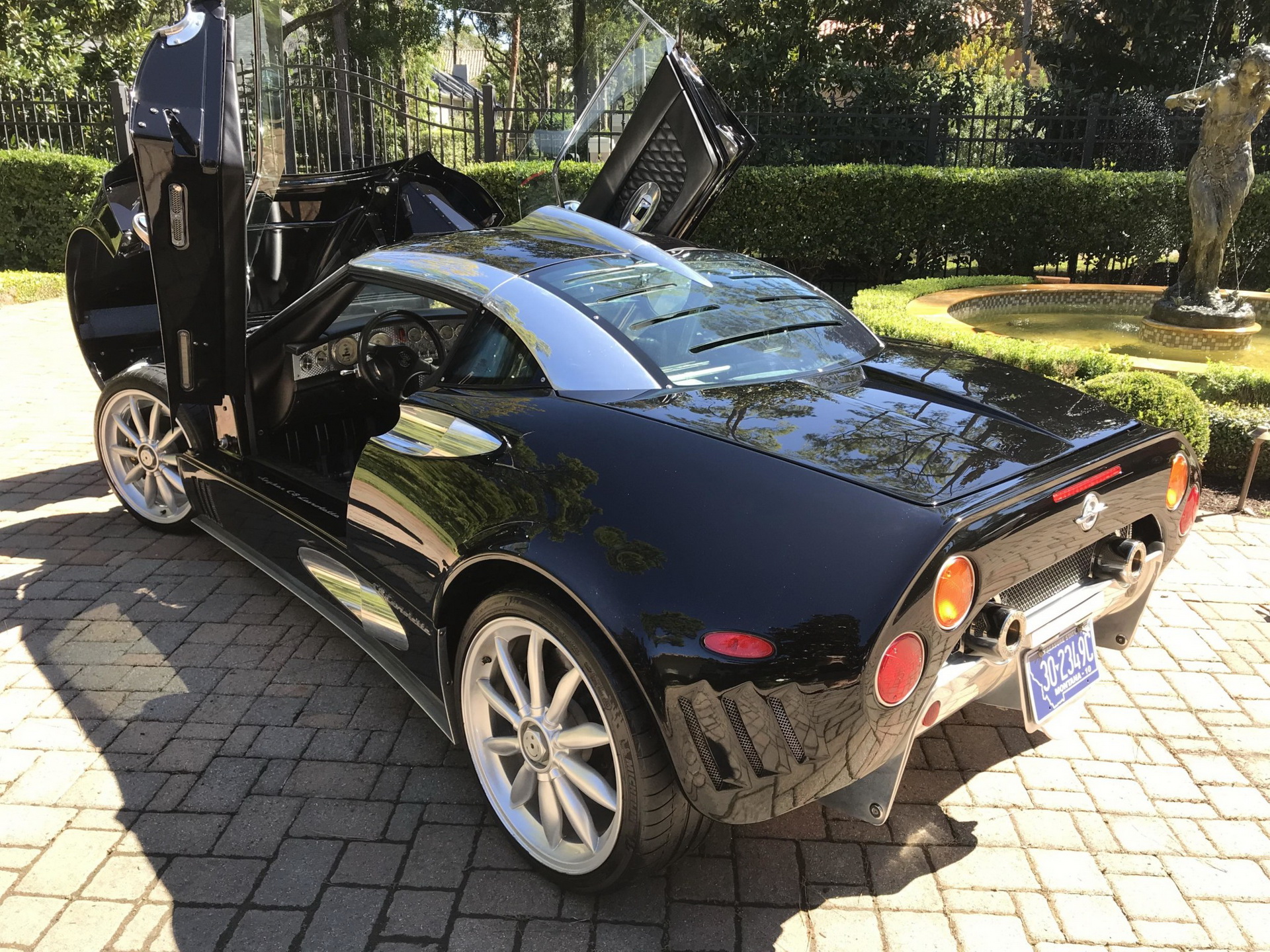 Get This 2007 Spyker C8 Laviolette, Watch Everyone Try To Figure Out What It Is