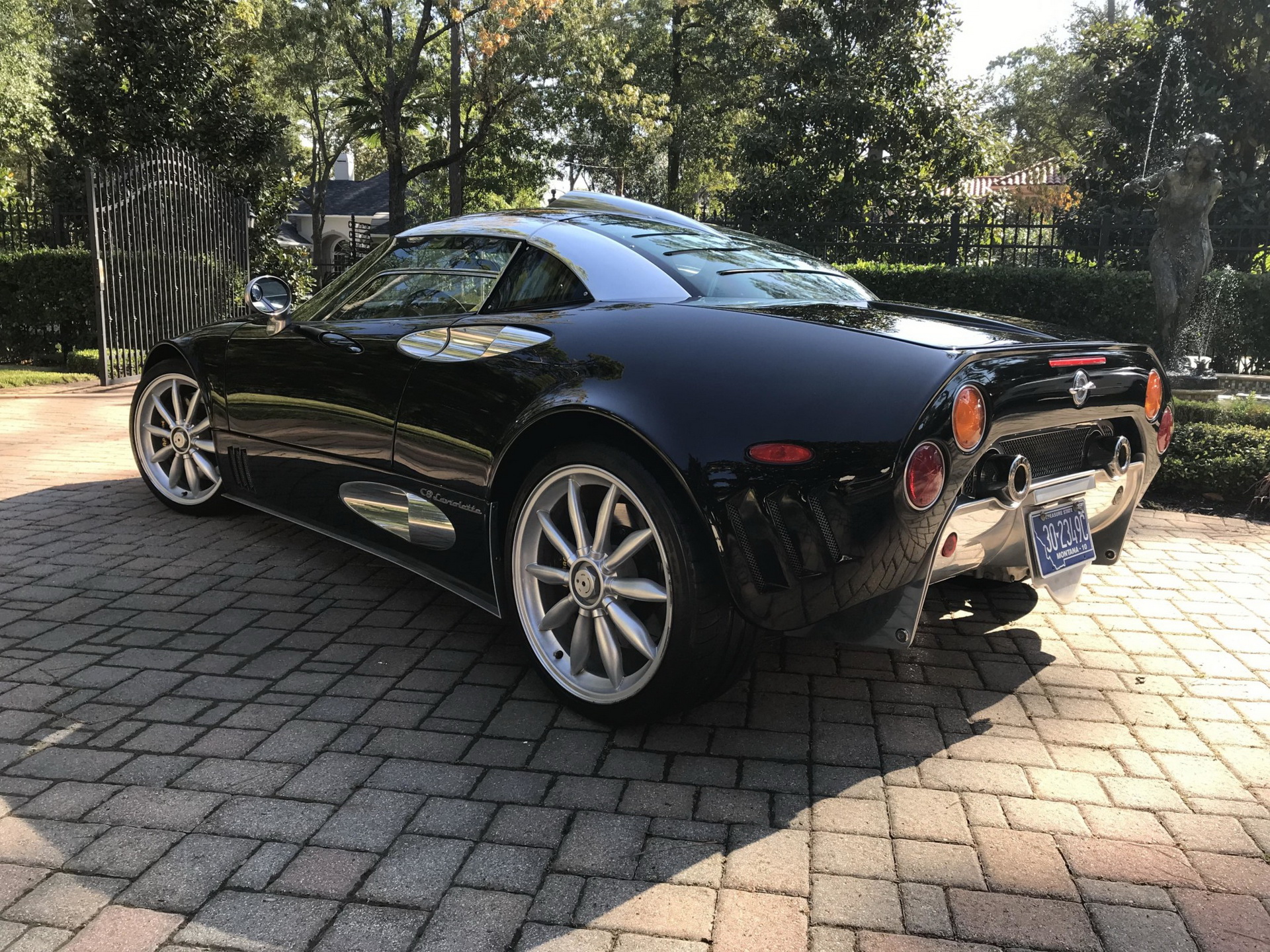 Get This 2007 Spyker C8 Laviolette, Watch Everyone Try To Figure Out What It Is