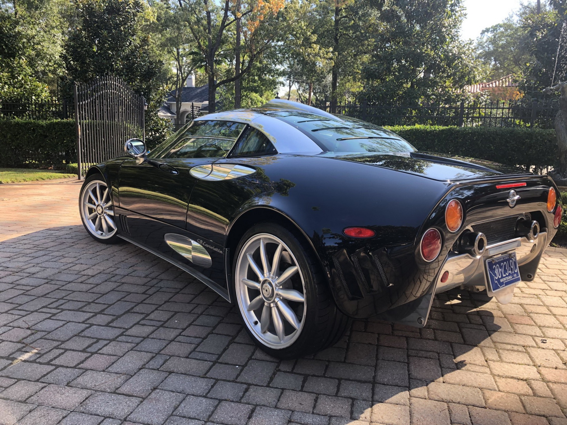 Get This 2007 Spyker C8 Laviolette, Watch Everyone Try To Figure Out What It Is