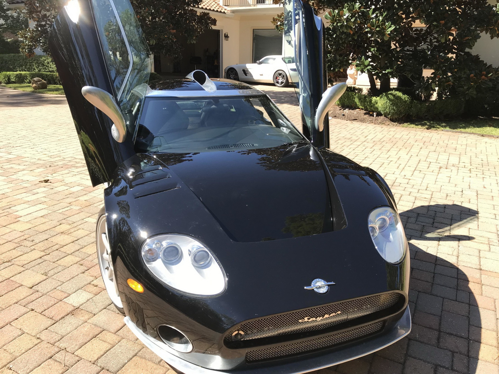 Get This 2007 Spyker C8 Laviolette, Watch Everyone Try To Figure Out What It Is