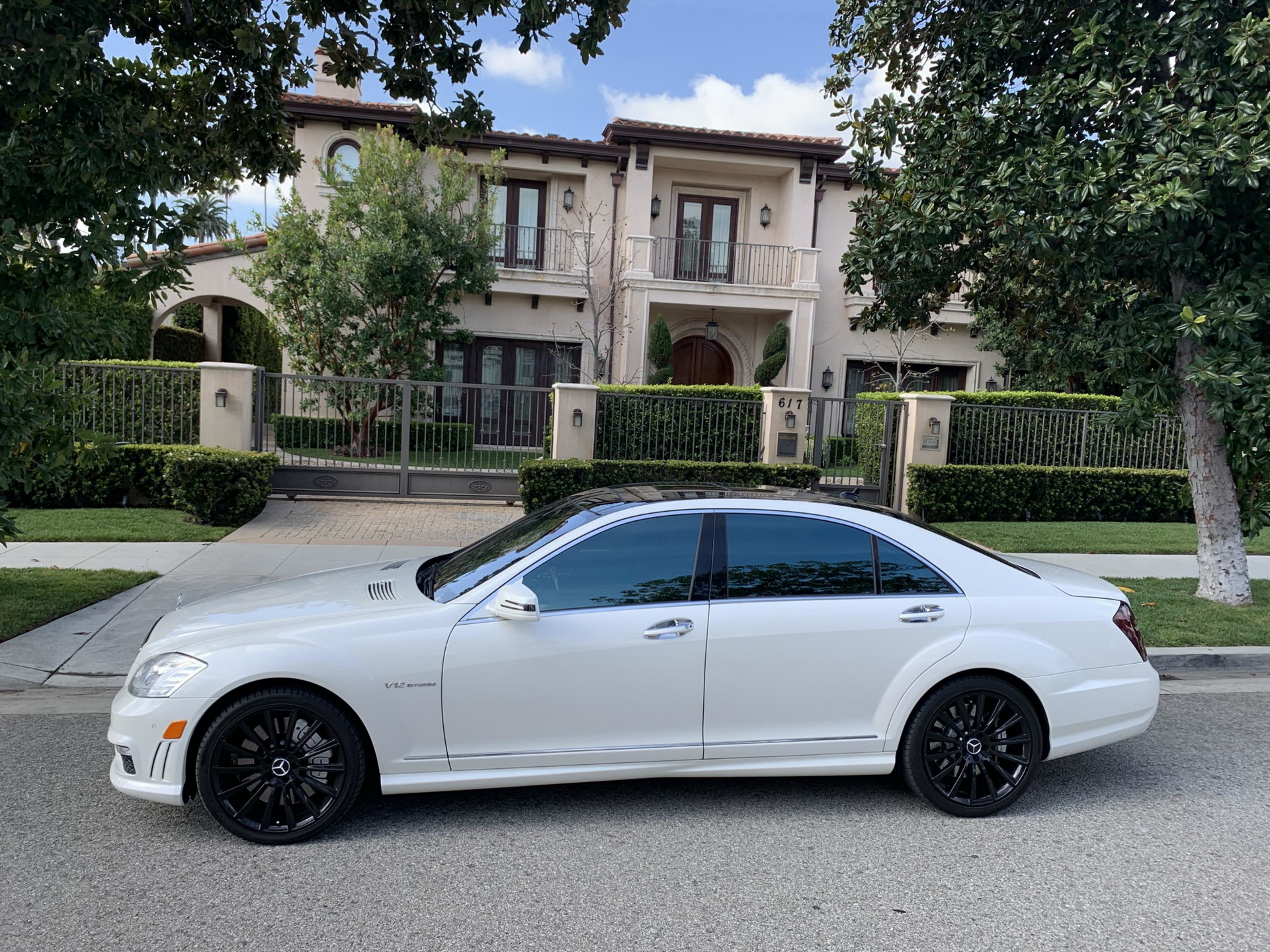 2011 Mercedes S65 AMG Might Just Help You Gain Baller Status