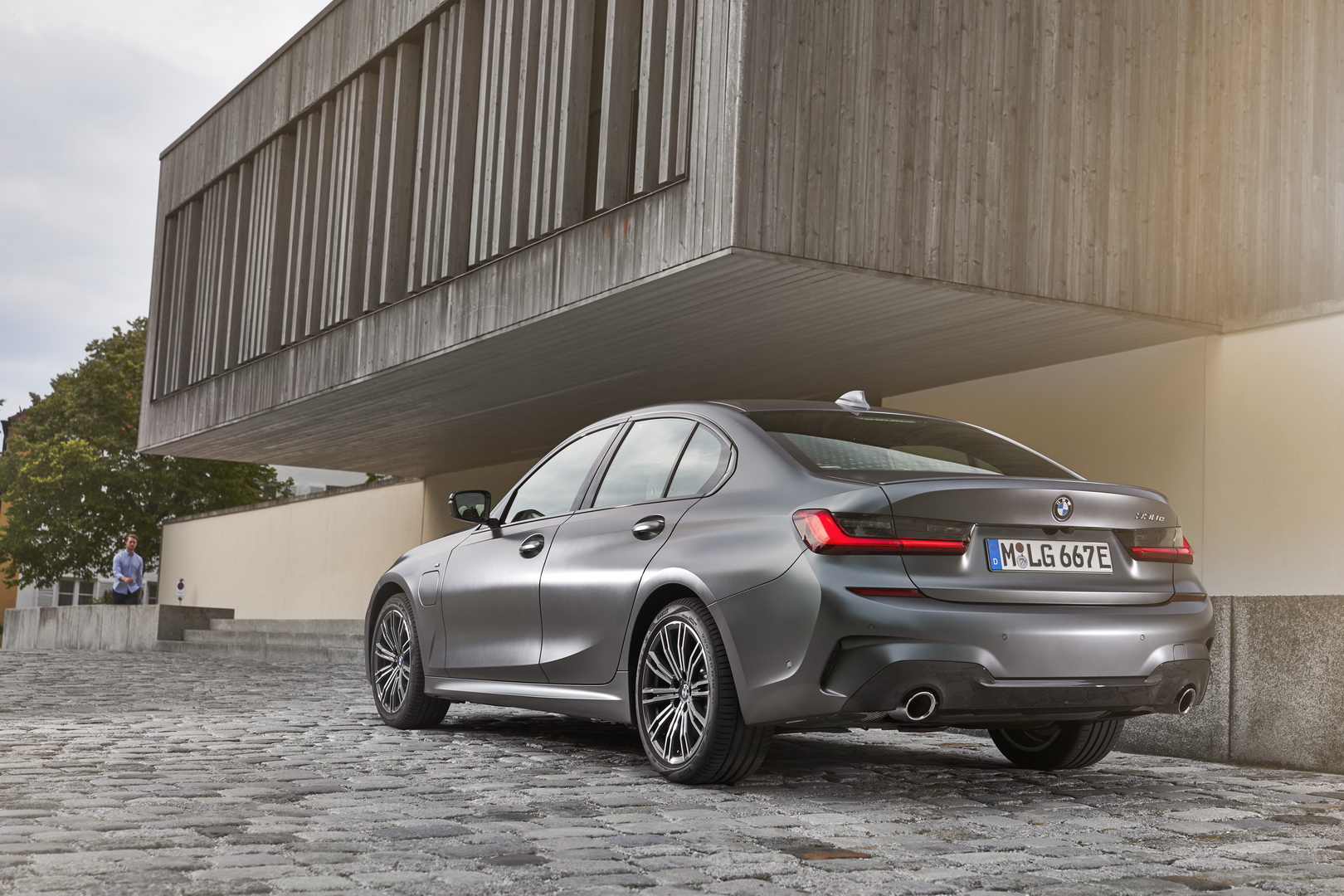 BMW 320e PHEV Rumored, Could Use A 1.5-Liter Three-Cylinder