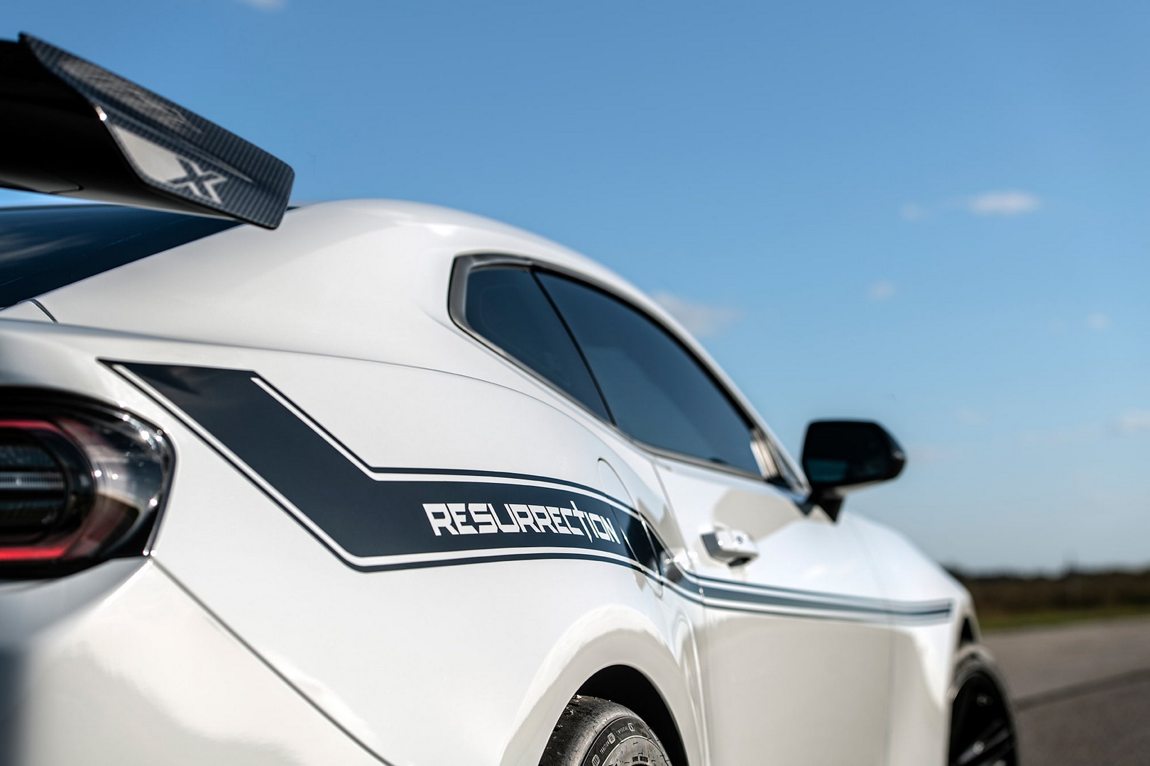 Hennessey Resurrection Is A ‘Vette-Powered Camaro ZL1 1LE With 1,200 HP, 0-60 In 2.3 Sec!