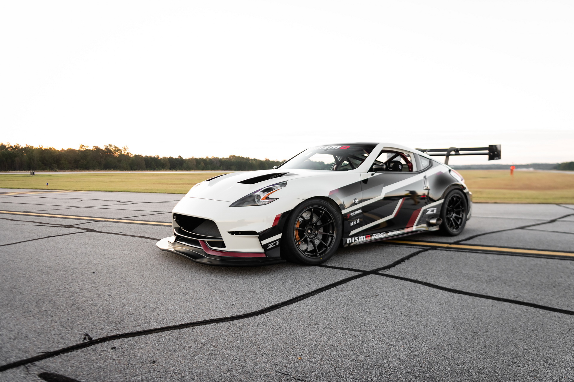 Nissan’s 2019 SEMA Debuts Include A Beefed-Up Frontier, 370Z Racer And More