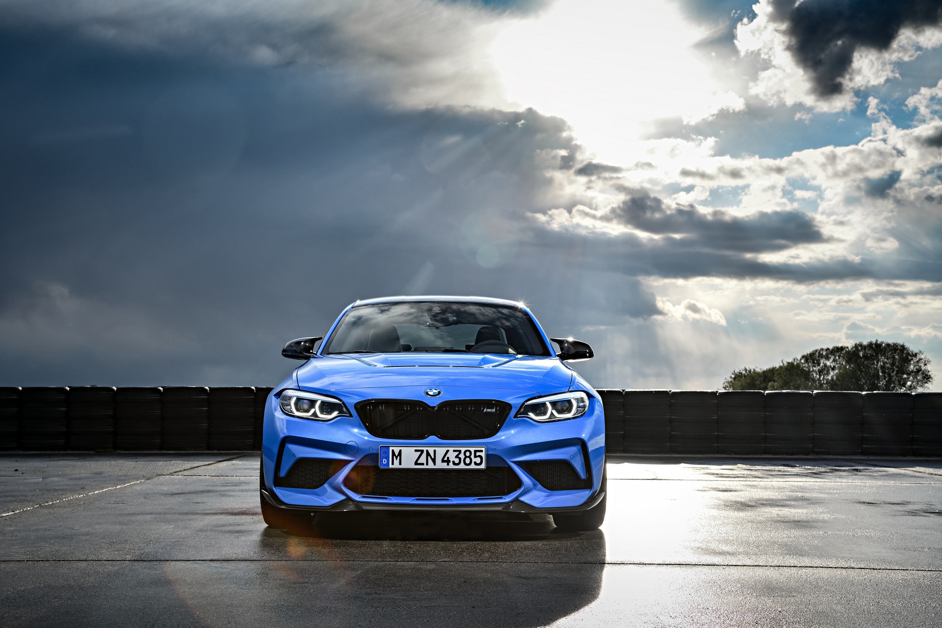 2020 BMW M2 CS Goes Official With 444 HP, A Six-Speed Manual And Carbon Fiber Galore