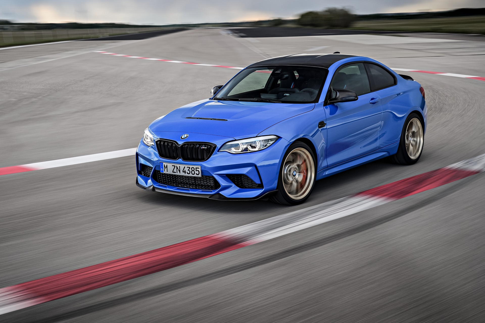 2020 BMW M2 CS Goes Official With 444 HP, A Six-Speed Manual And Carbon Fiber Galore