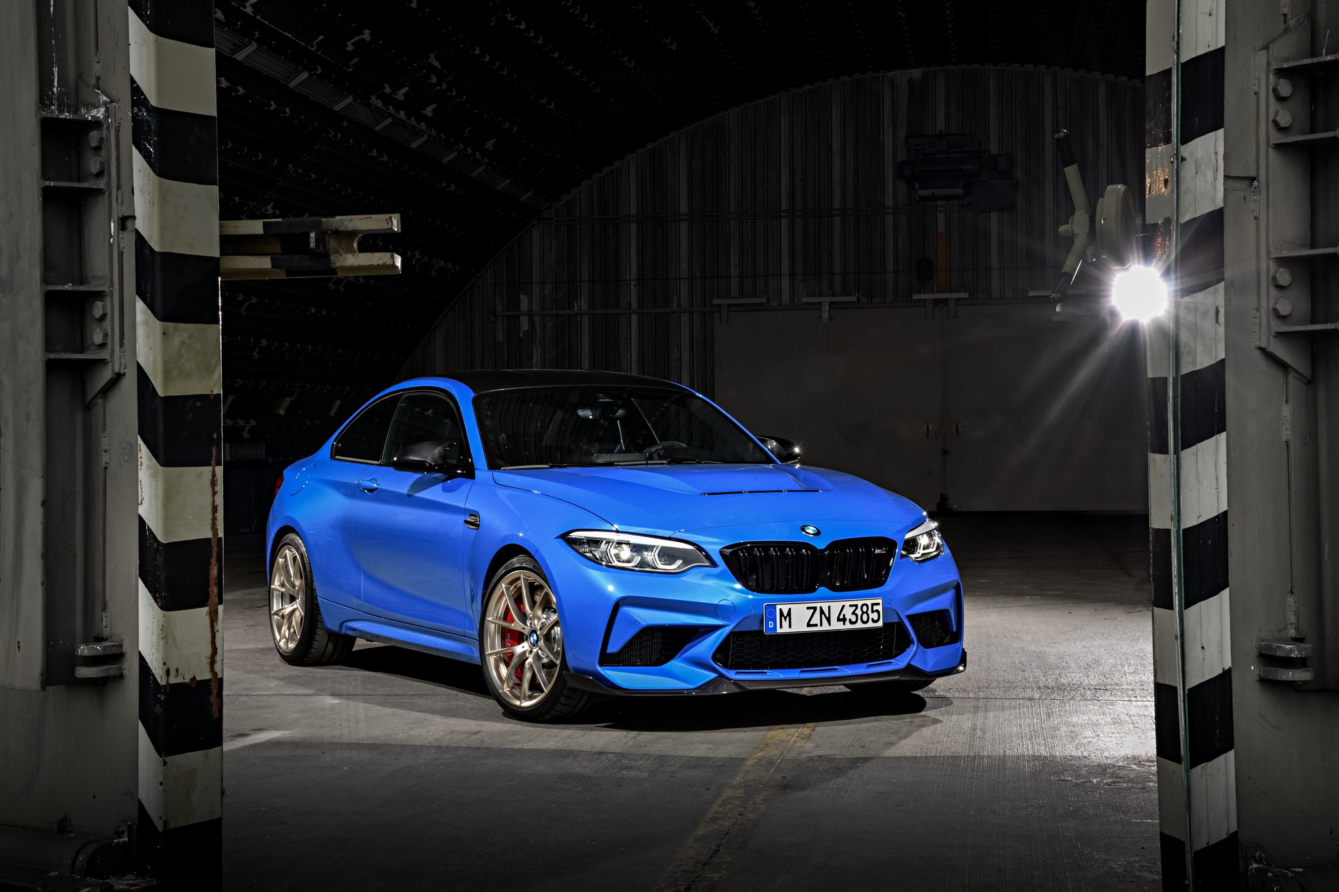 2020 BMW M2 CS Goes Official With 444 HP, A Six-Speed Manual And Carbon Fiber Galore