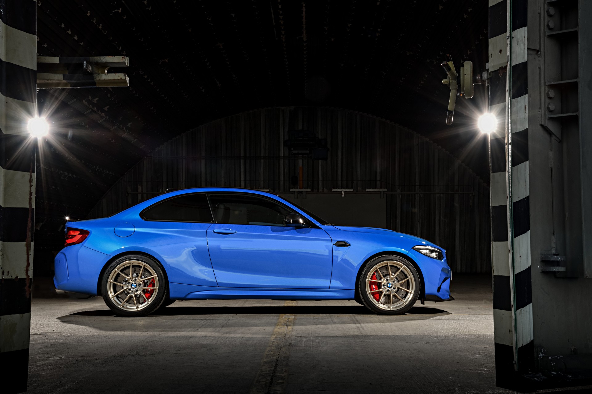 2020 BMW M2 CS Goes Official With 444 HP, A Six-Speed Manual And Carbon Fiber Galore