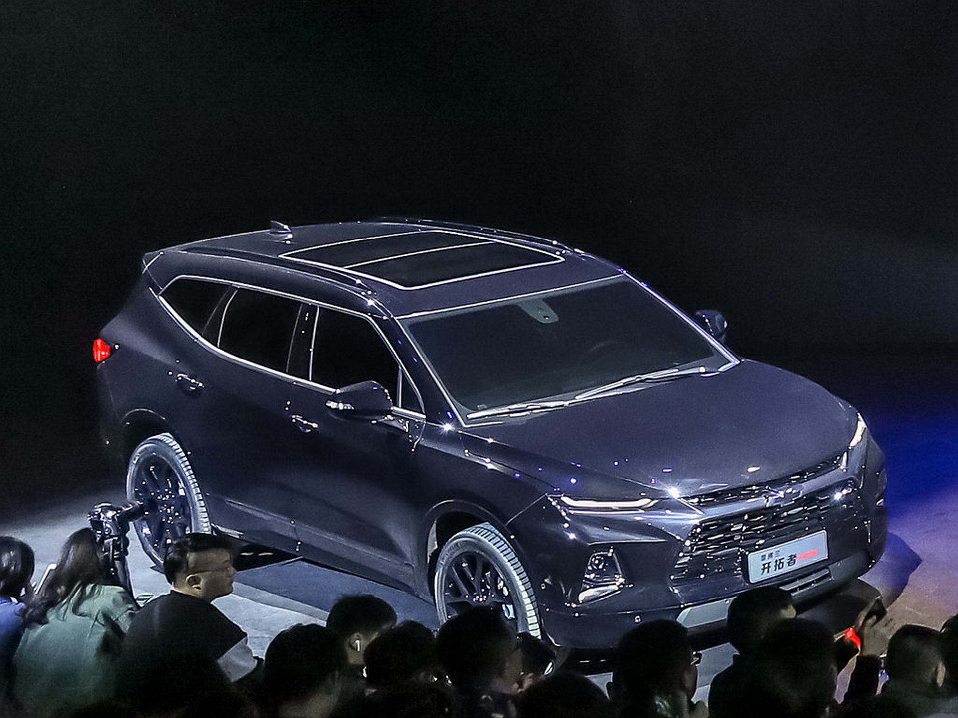 Chevy Reveals 255-Mile Electric Menlo And 7-Seat 2020 Blazer For China (New Pics)