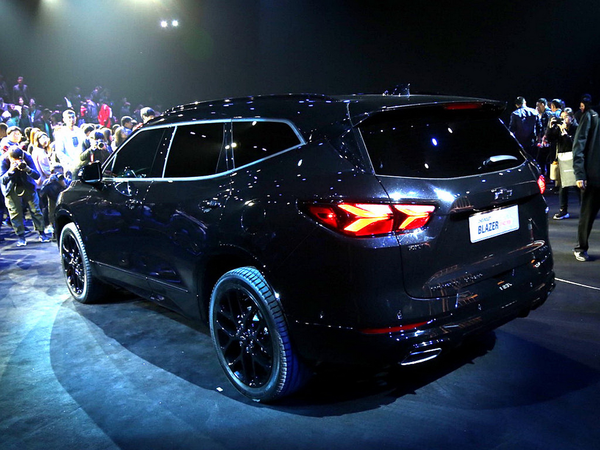 Chevy Reveals 255-Mile Electric Menlo And 7-Seat 2020 Blazer For China (New Pics)