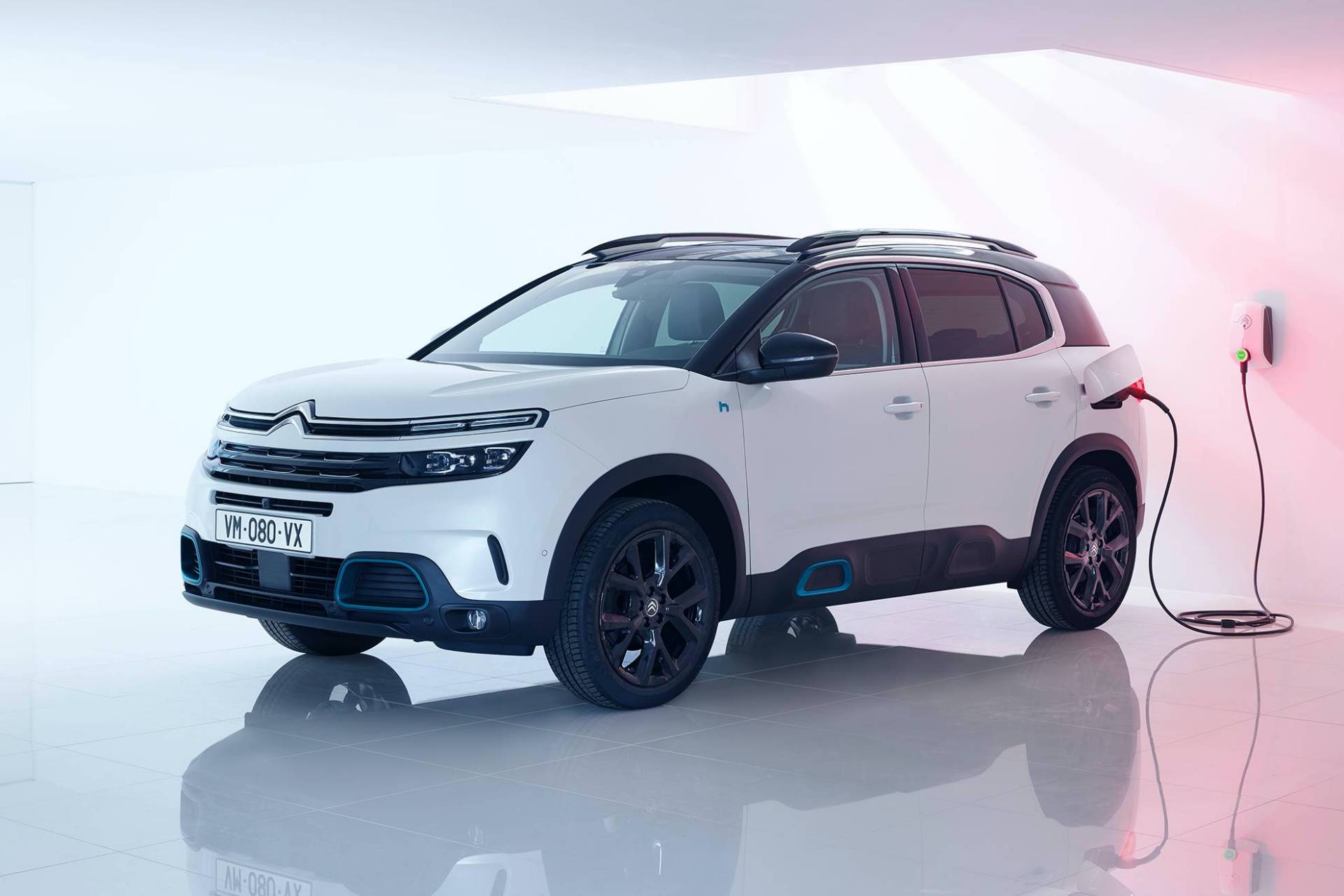 222 HP Citroën C5 Aircross Plug-in Hybrid Is The New King Of The Range