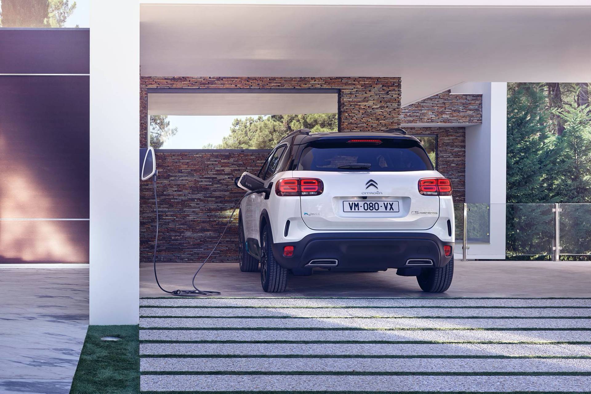 222 HP Citroën C5 Aircross Plug-in Hybrid Is The New King Of The Range