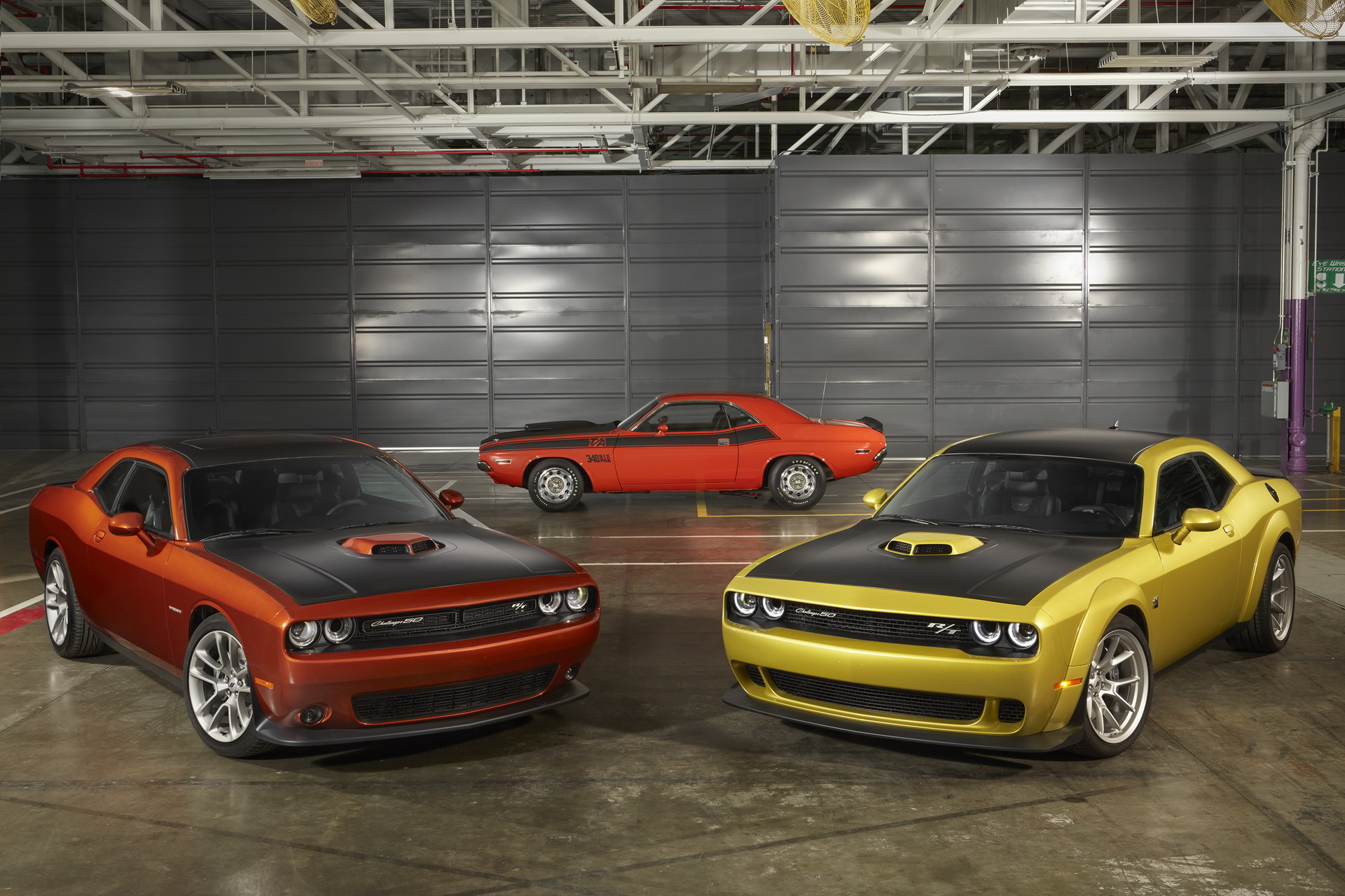 2020 Dodge Challenger 50th Anniversary Edition Celebrates Birthday With Gold Touches And Badges Galore