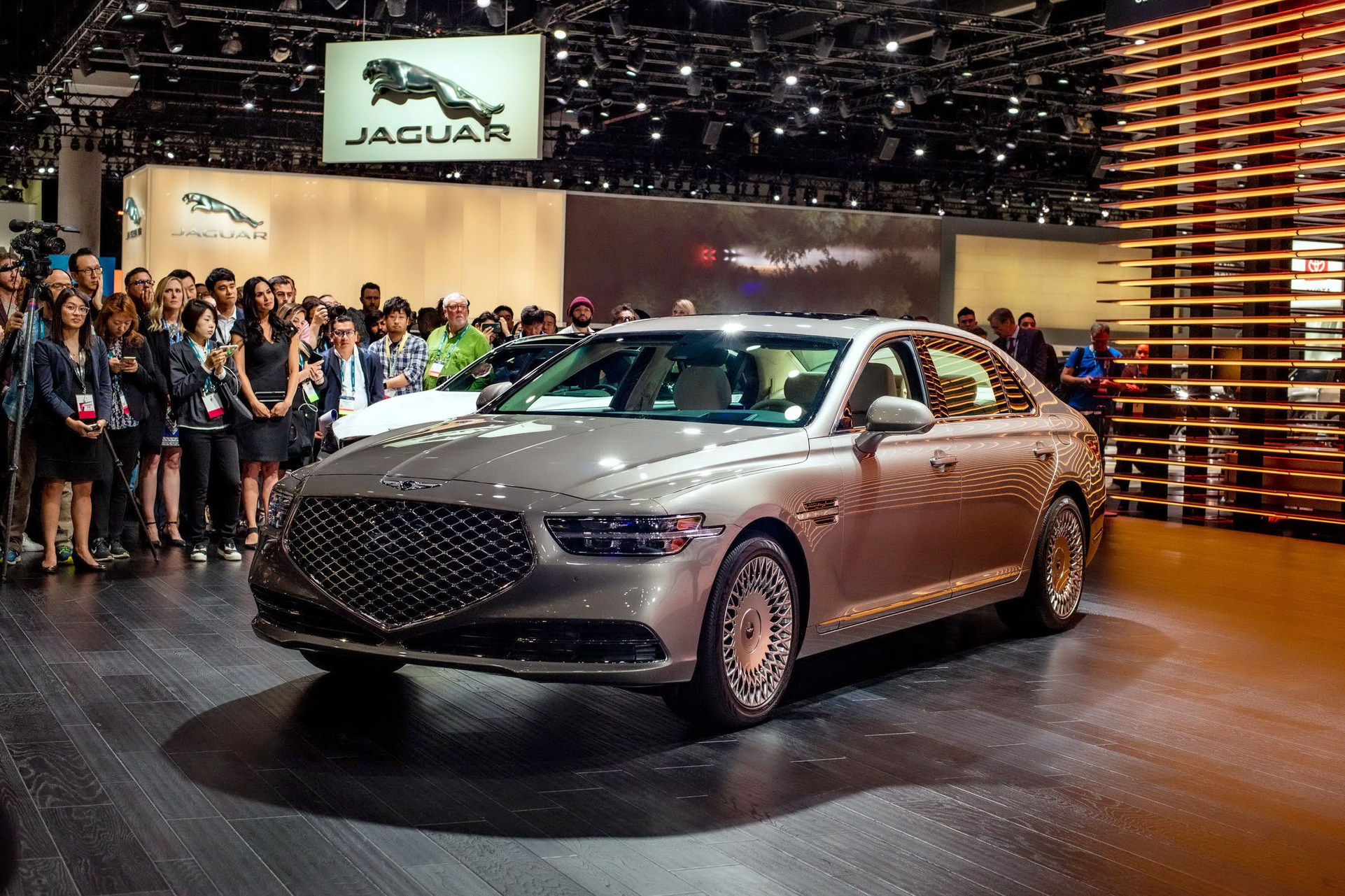 Restyled 2020 Genesis G90 Launches In U.S. With Twin-Turbo V6 And 5.0L V8