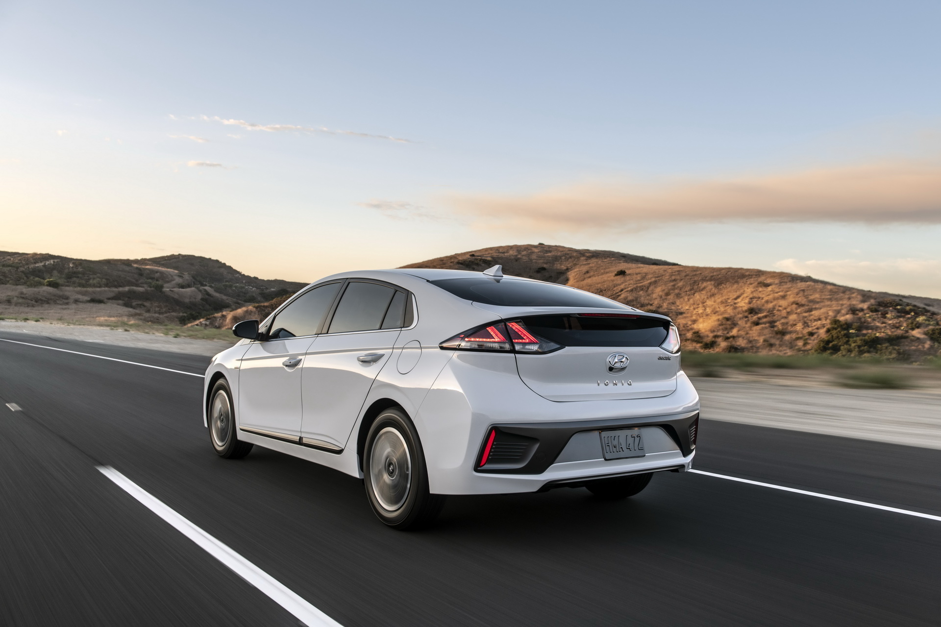2020 Hyundai Ioniq Facelift Arrives In The US With Better Tech And More More Electric Range