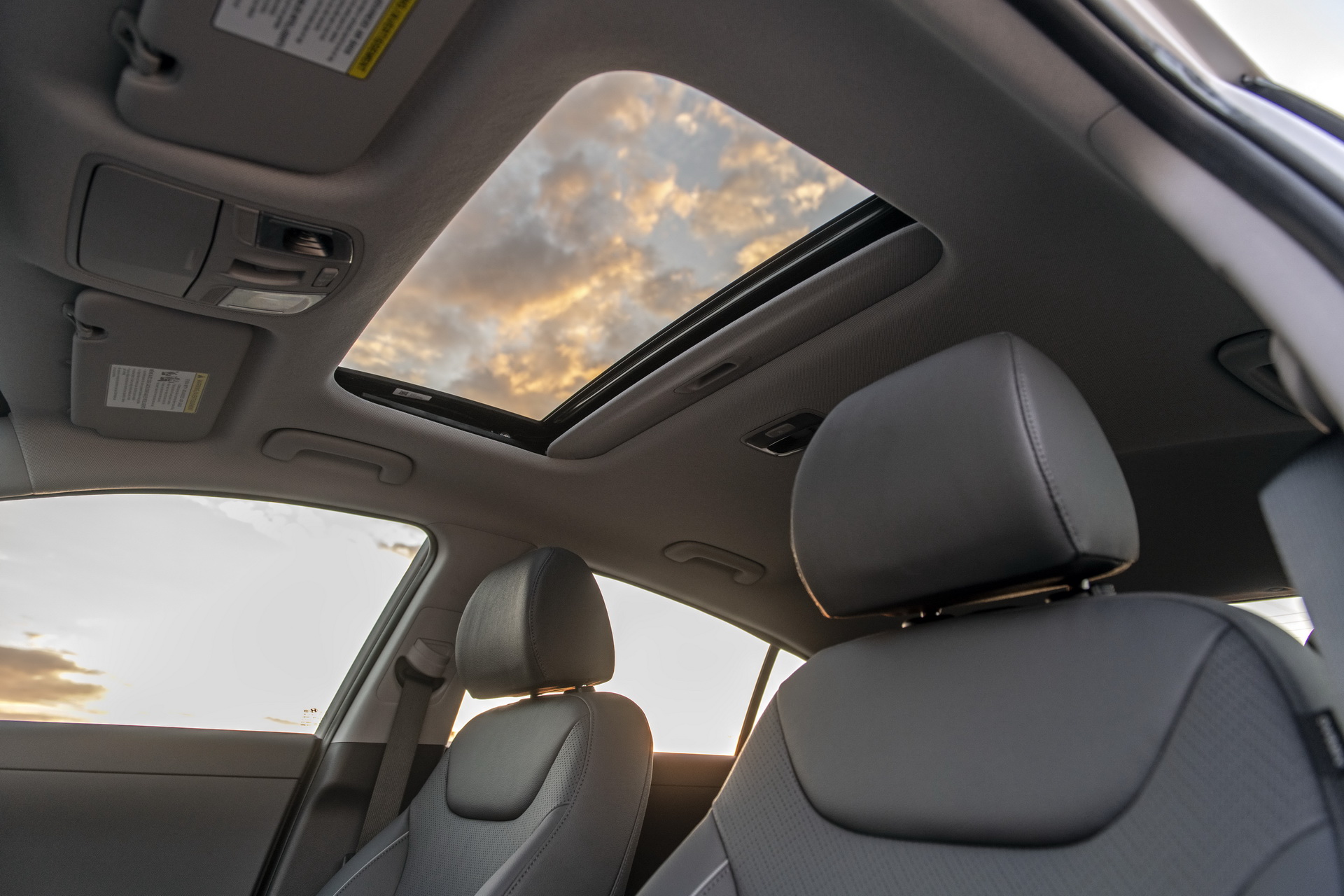 2020 Hyundai Ioniq Facelift Arrives In The US With Better Tech And More More Electric Range