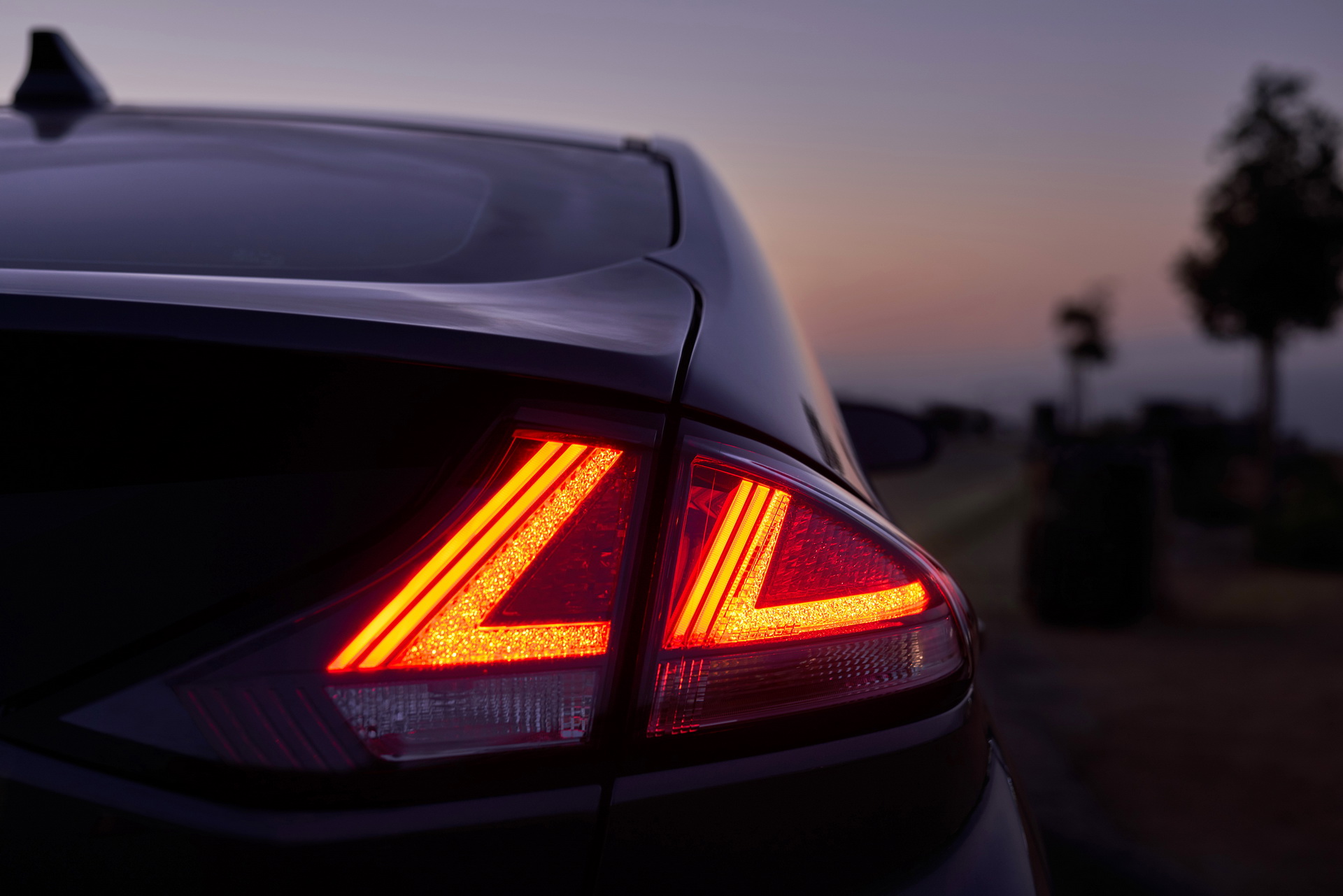 2020 Hyundai Ioniq Facelift Arrives In The US With Better Tech And More More Electric Range