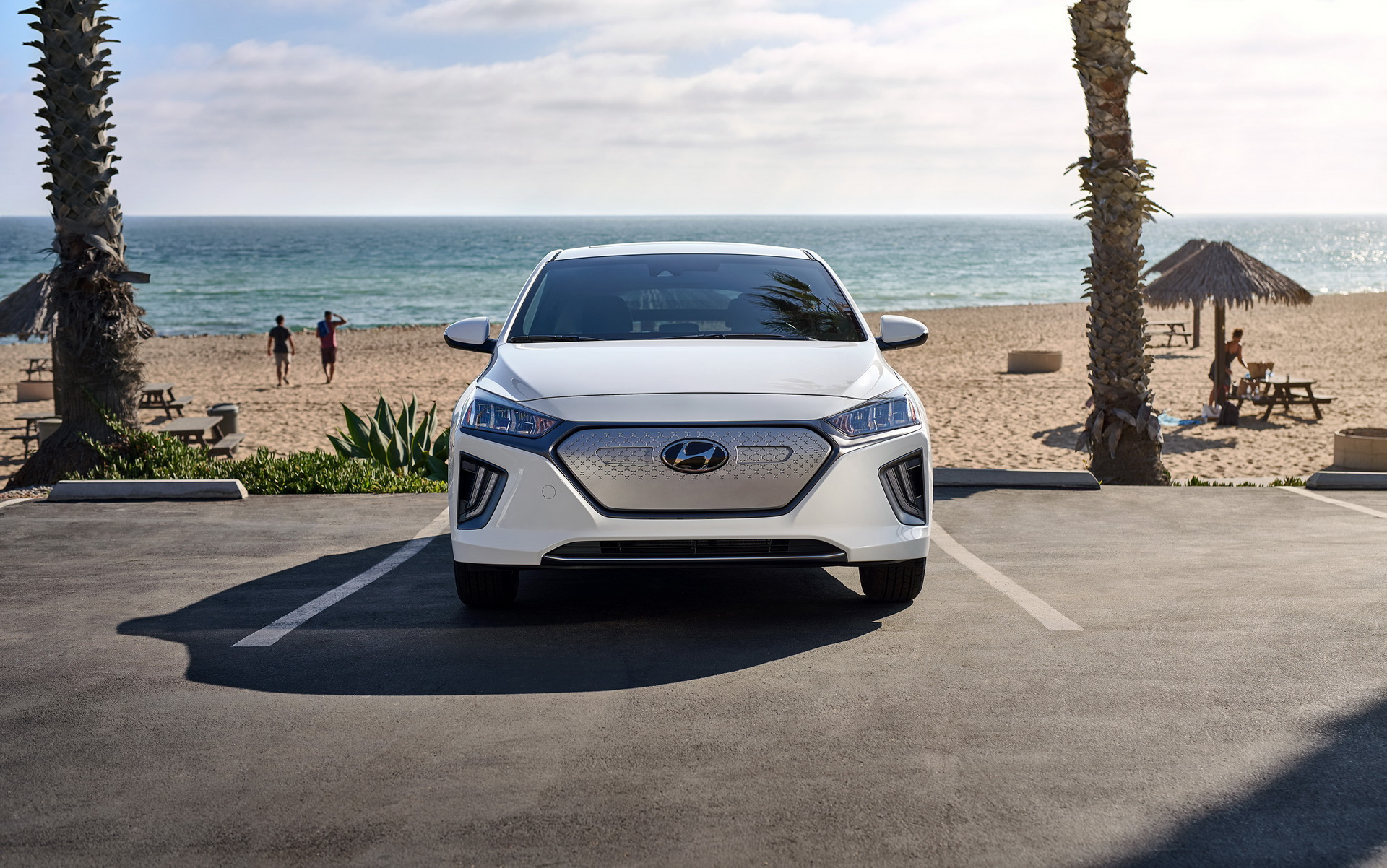 2020 Hyundai Ioniq Facelift Arrives In The US With Better Tech And More More Electric Range