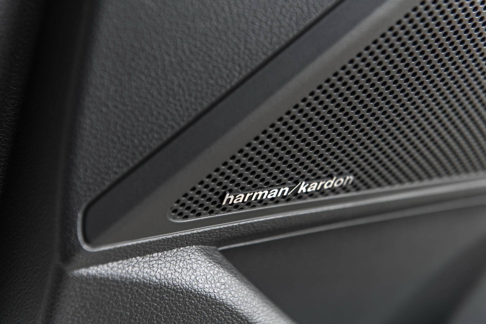 2020 Hyundai Ioniq Facelift Arrives In The US With Better Tech And More More Electric Range