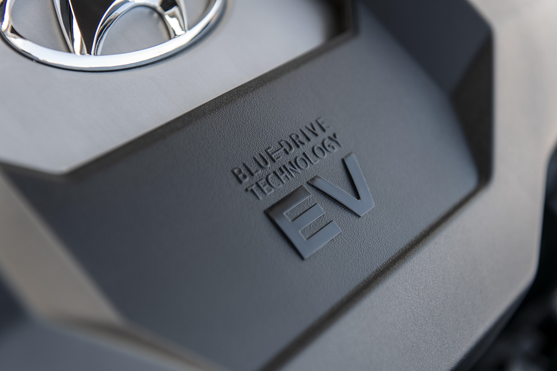 2020 Hyundai Ioniq Facelift Arrives In The US With Better Tech And More More Electric Range