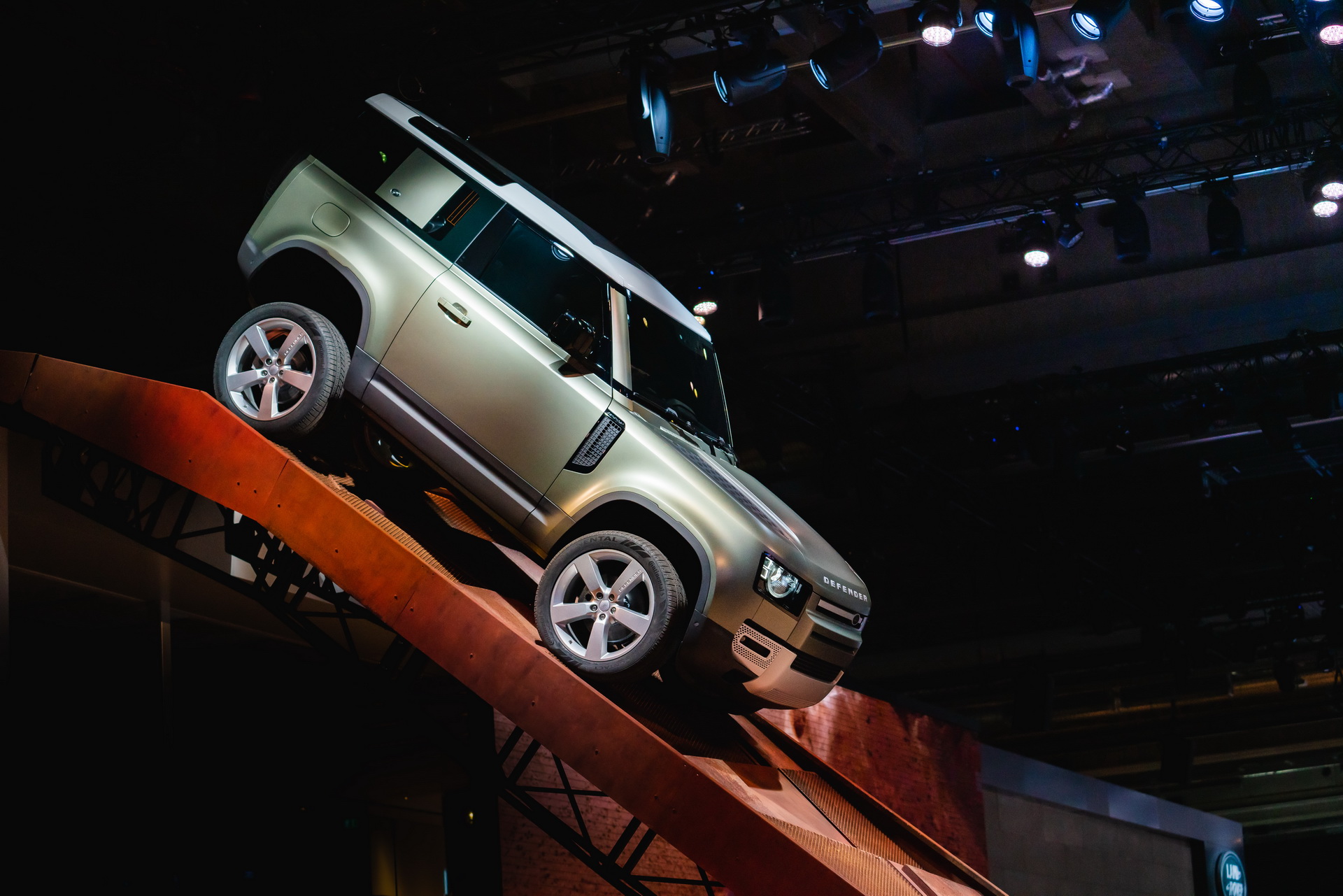 Land Rover’s Short 2020 Defender 90 Sets Foot In America, Start Froms “Around $50k”