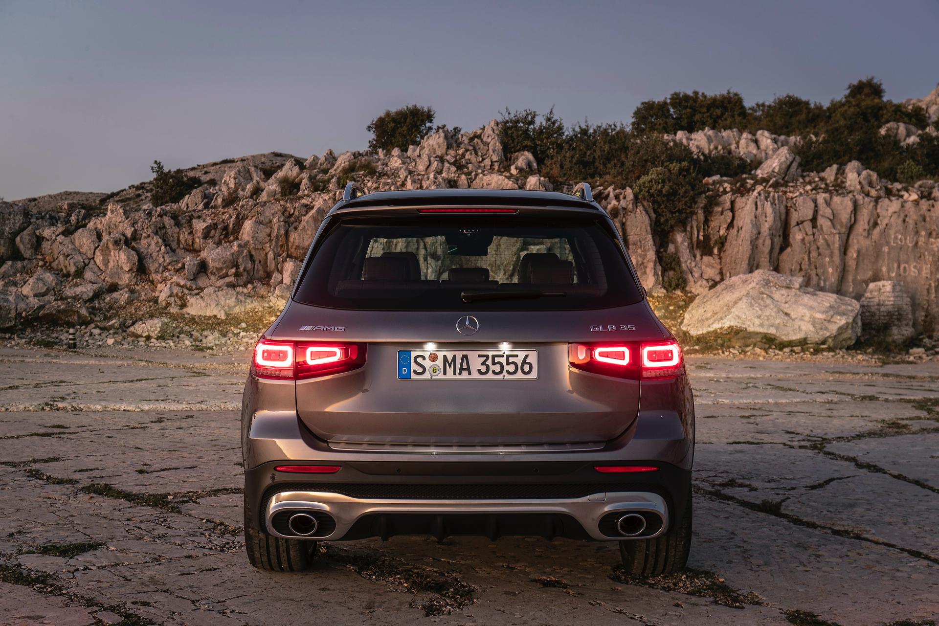 Huge Photo Gallery Will Help You Pick Your Favorite 2020 Mercedes GLB